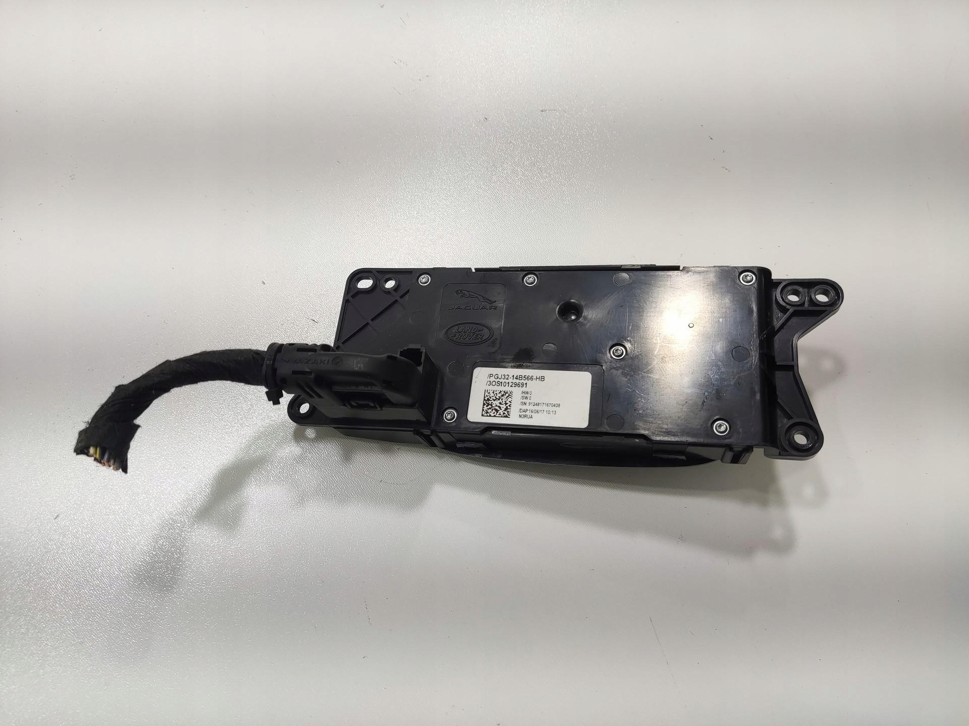 control panel seat right front RANGE ROVER EVOQUE and L538 LIFT 2015-18