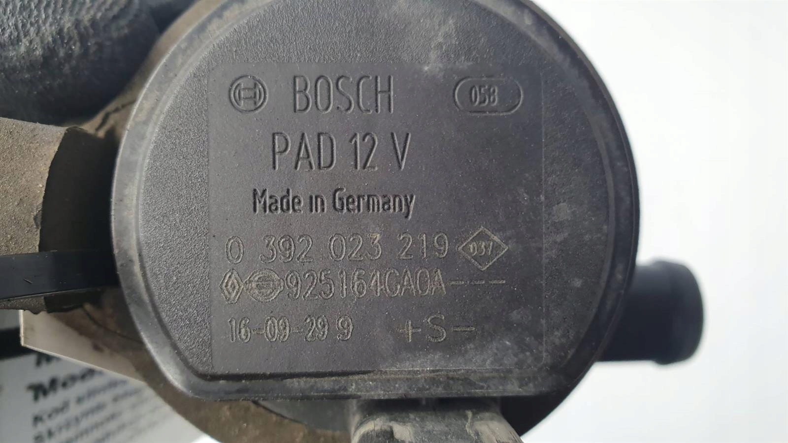 НАСОС 925164CA0A RENAULT УДАРИЛ III