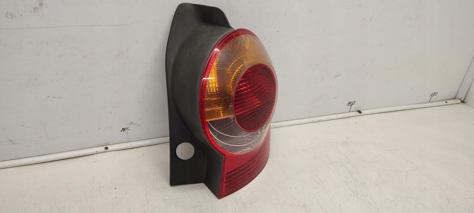 light rear part rear right w fender Renault Modus 1,2 16V