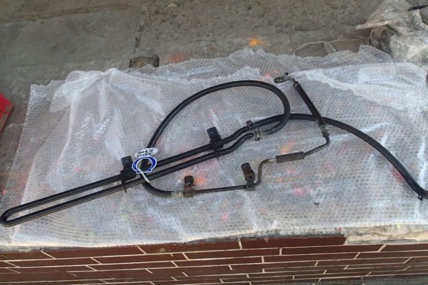 68017995AA - CHRYSLER 300M 2.7 МАСЛЯНИЙ РАДІАТОР