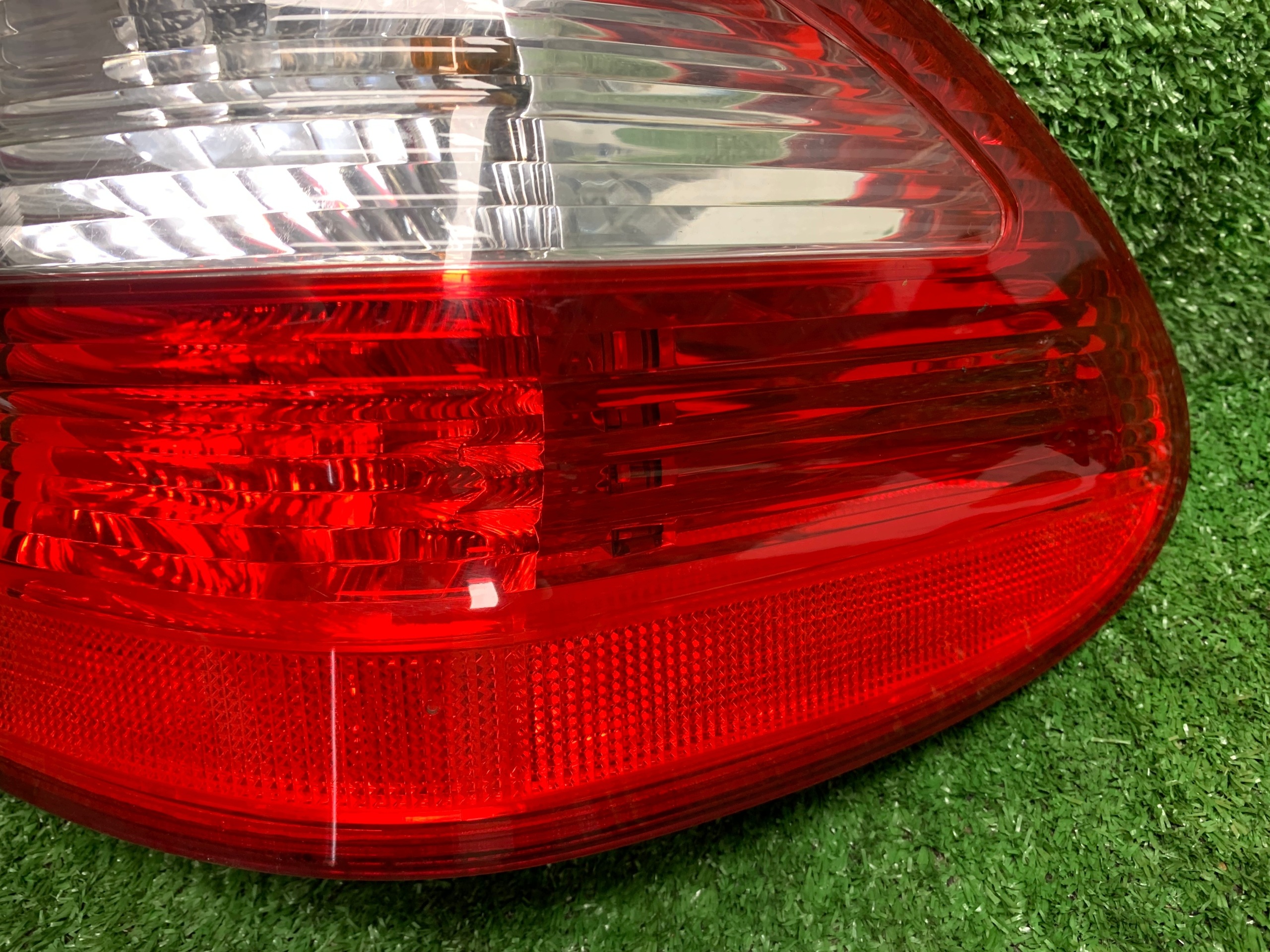 light rear right Mercedes-Benz E-KLASA W211 A2118201664