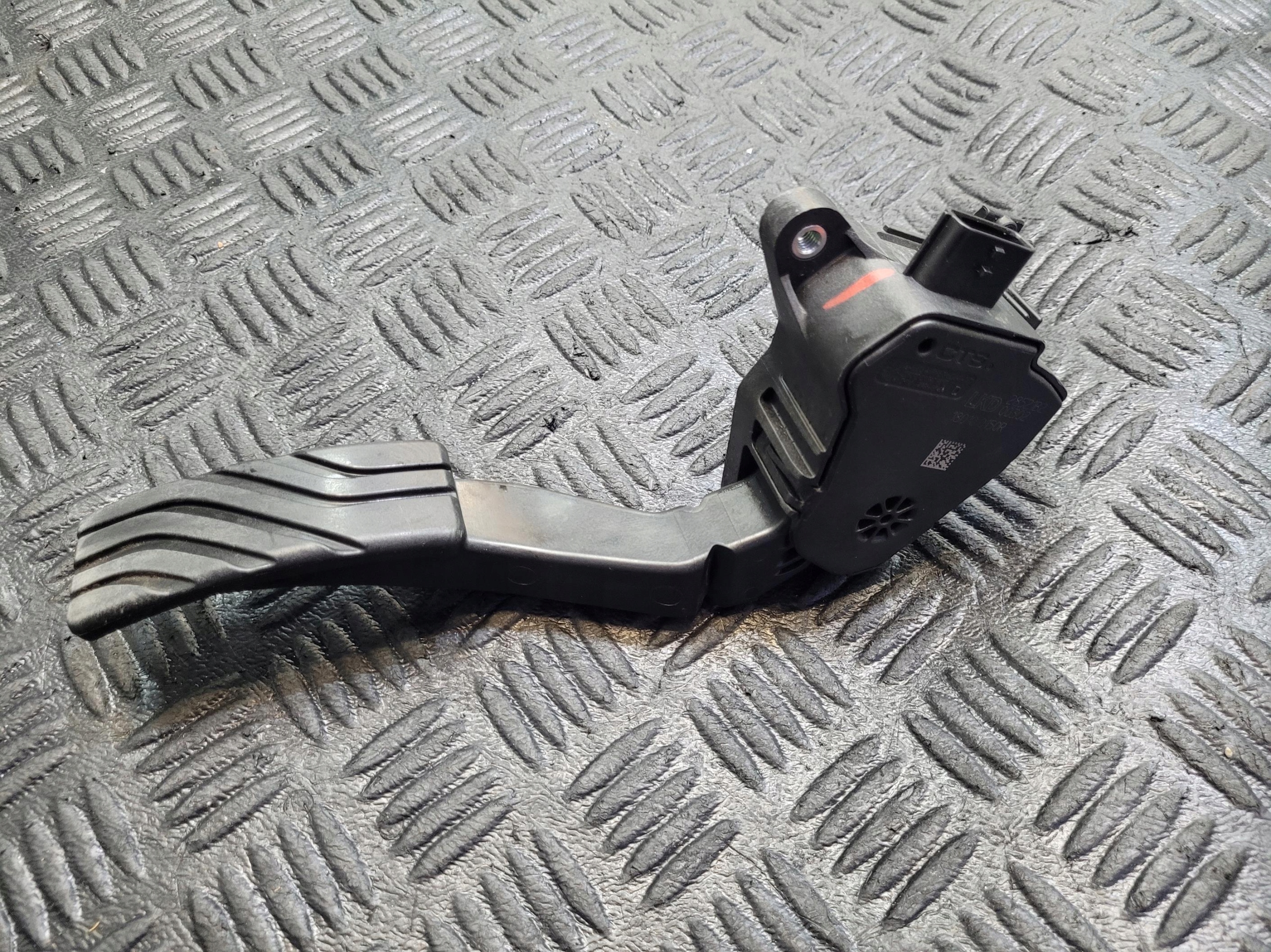 accelerator pedal 180100150R DACIA SPRING