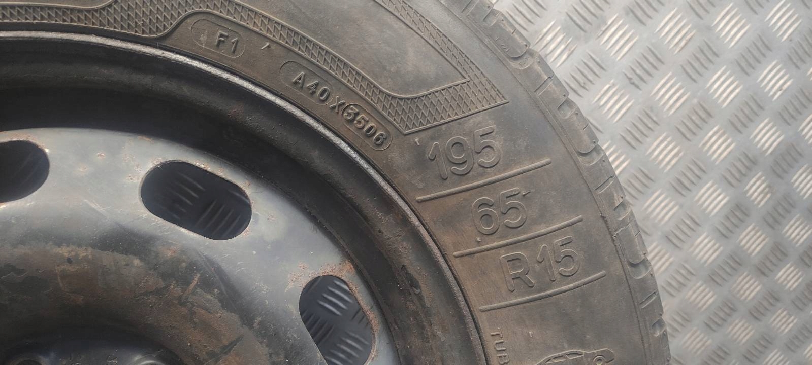 KOŁO ZAPASOWE SKODA OCTAVIA 1,9TDI Rodzaj opon Letnie