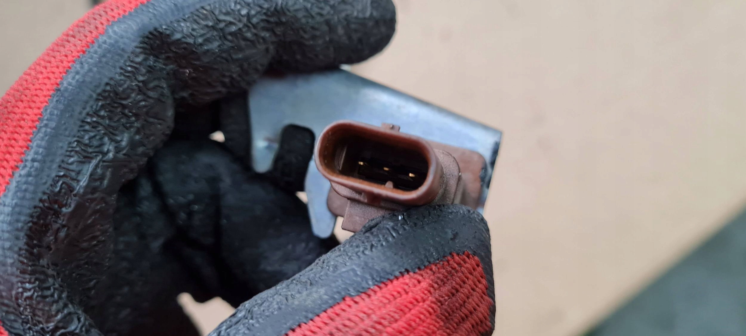 AUDI A4 Abgasdruck sensor 04L919529E