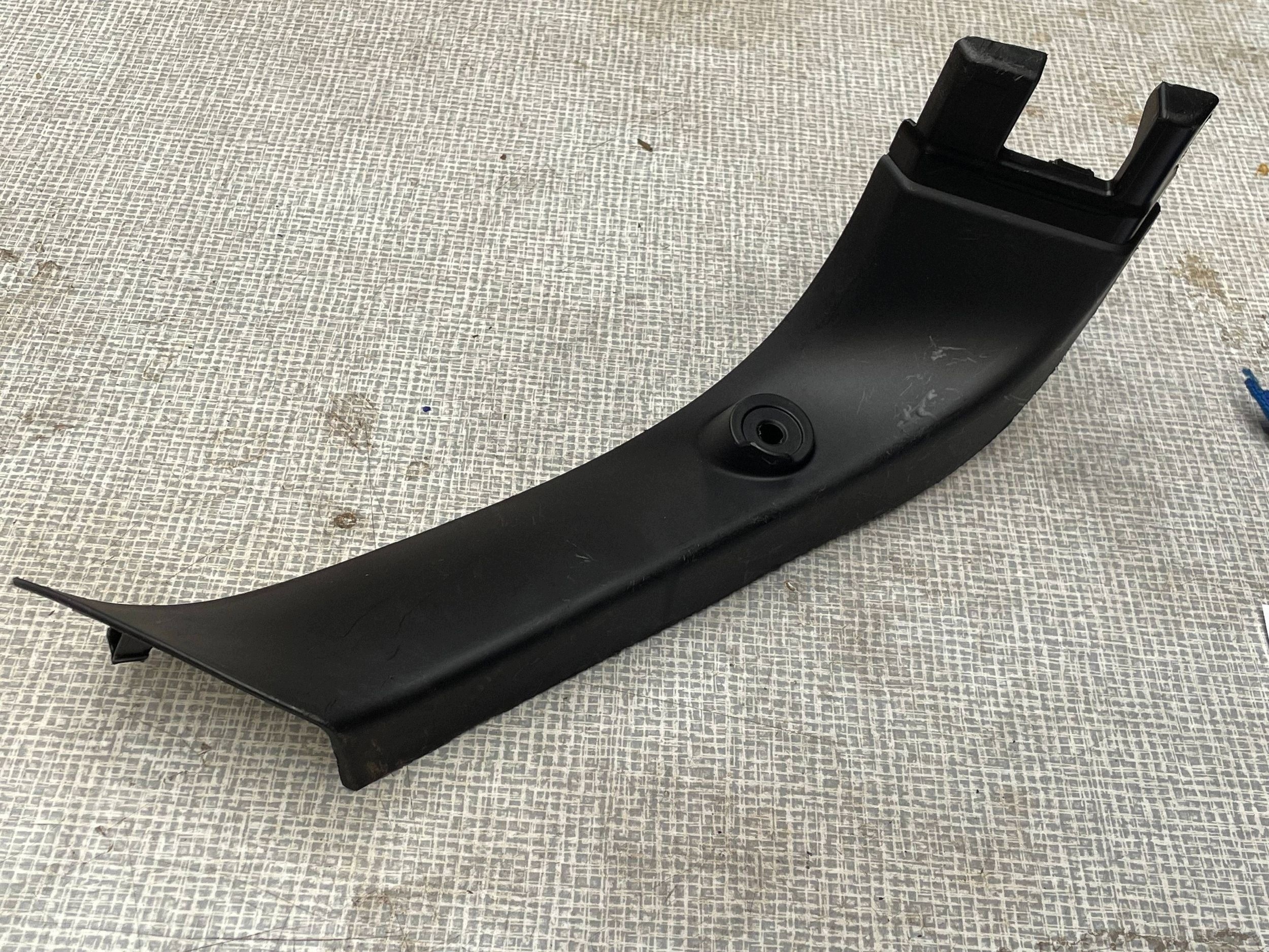 Blende Abdeckung heckklappe BMW 2 ACTIVE TOURER U06 8494233 @M