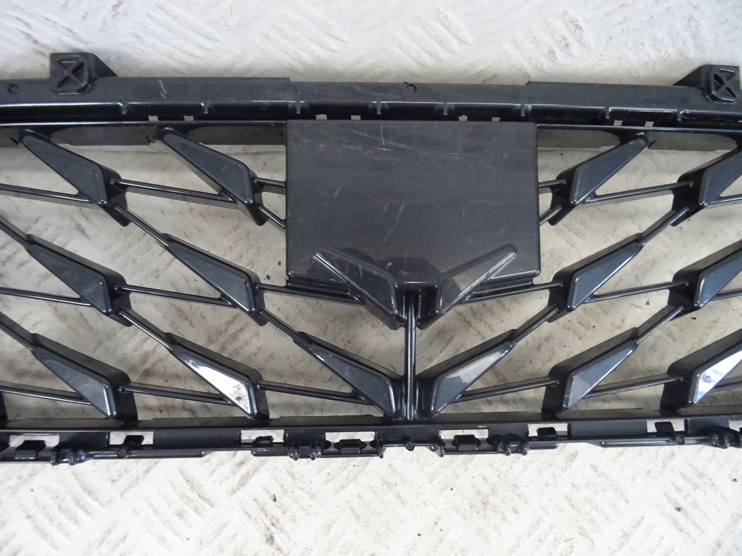 grid of a bumper front front central CUPRA BORN 10E853677C
