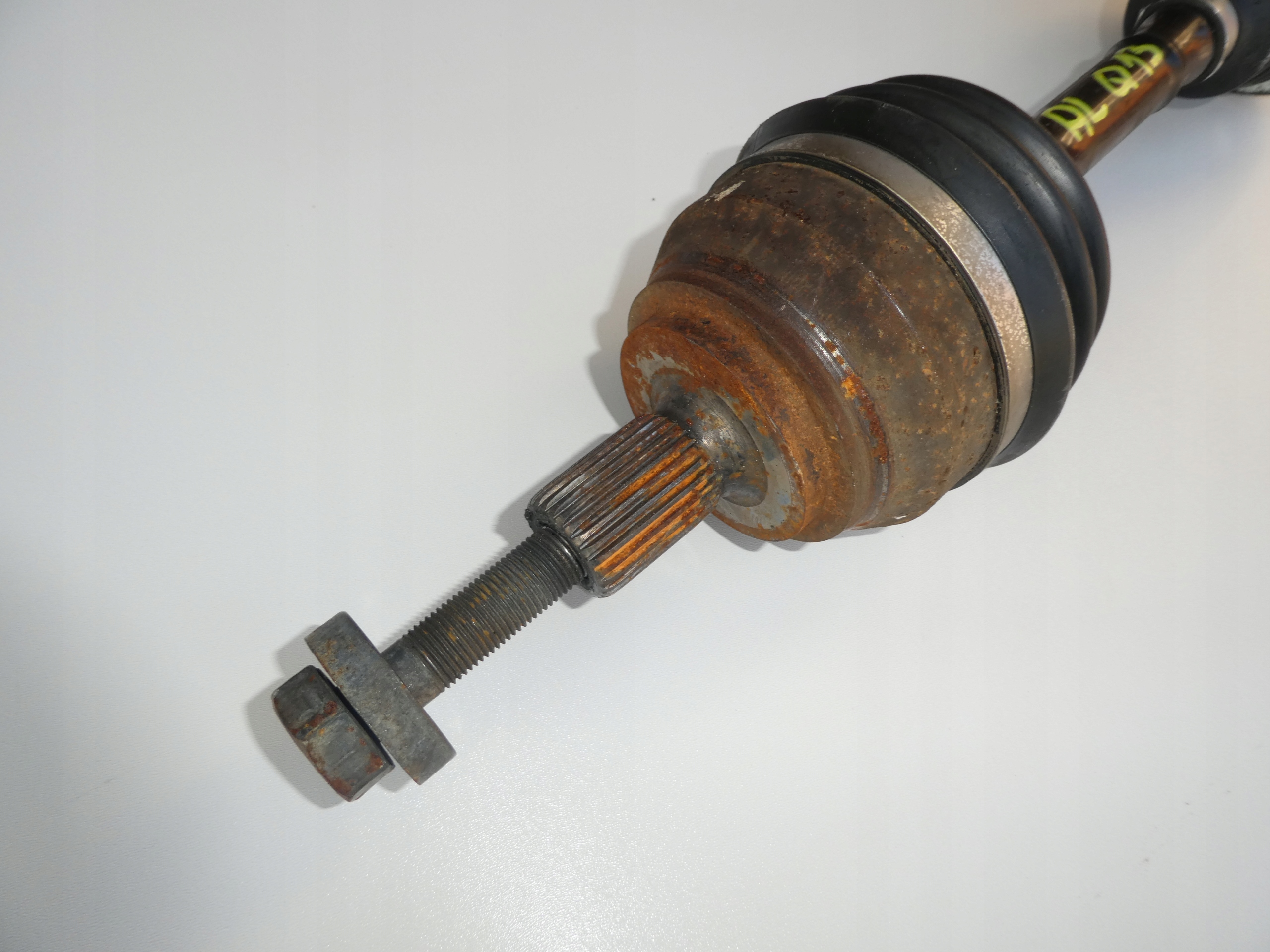VW AMAROK 2.0 TDI semi-axis front front 2H0407271D