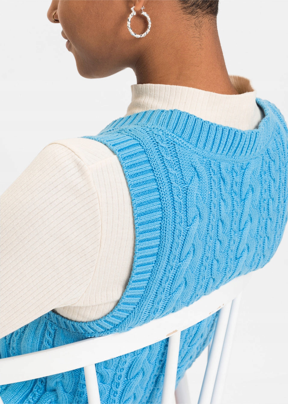 EA232 KAMIZELKA JESIENA DZIANINOWA Z DEKOLTEM W SEREK BONPRIX 40 NIEBIESKA Materiał dominujący bawełna