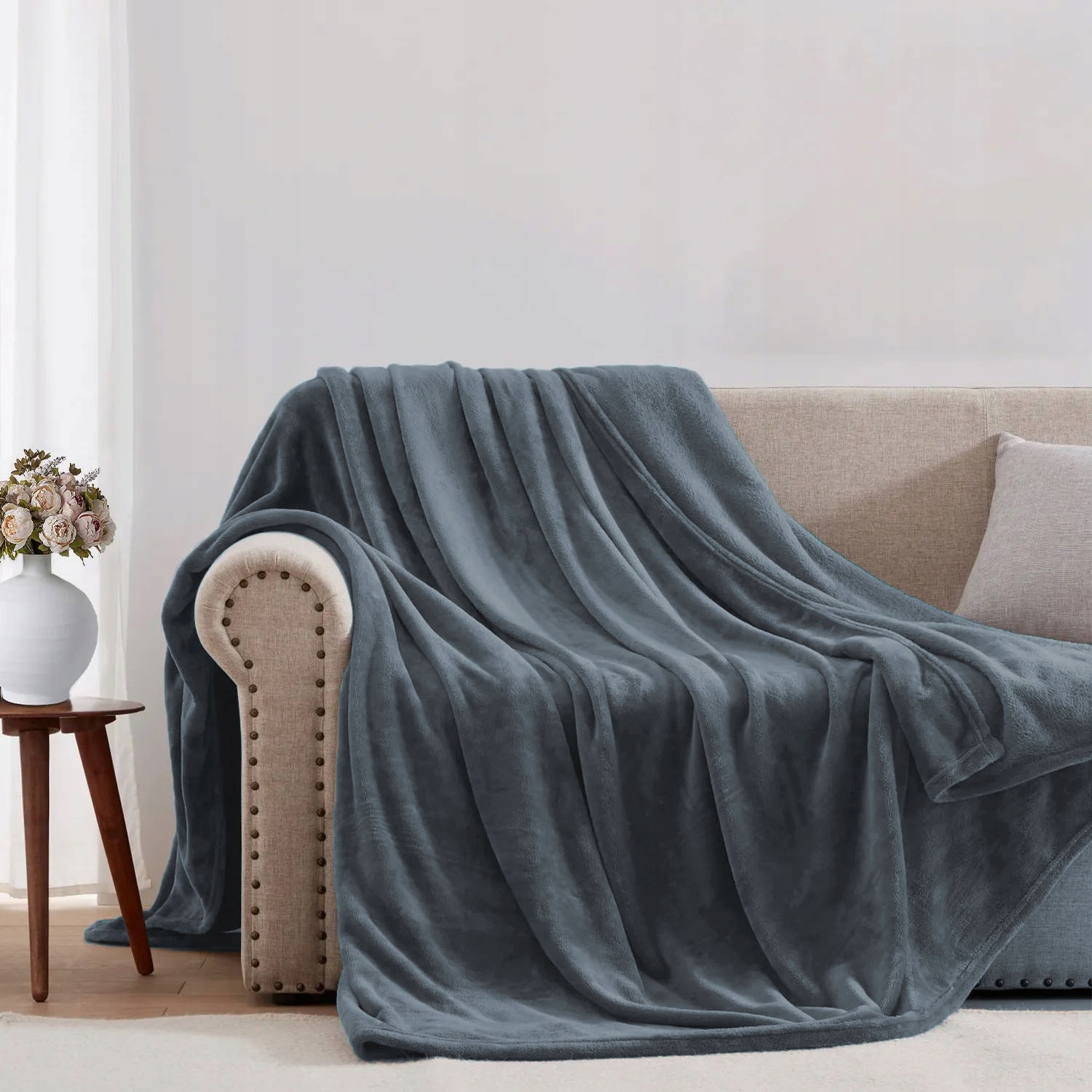 KOC GŁADKI POLAR NARZUTA NA ŁÓŻKO MIŁY 160x200 PREMIUM Kod producenta KOC GŁADKI POLAR MIŁY 160x200