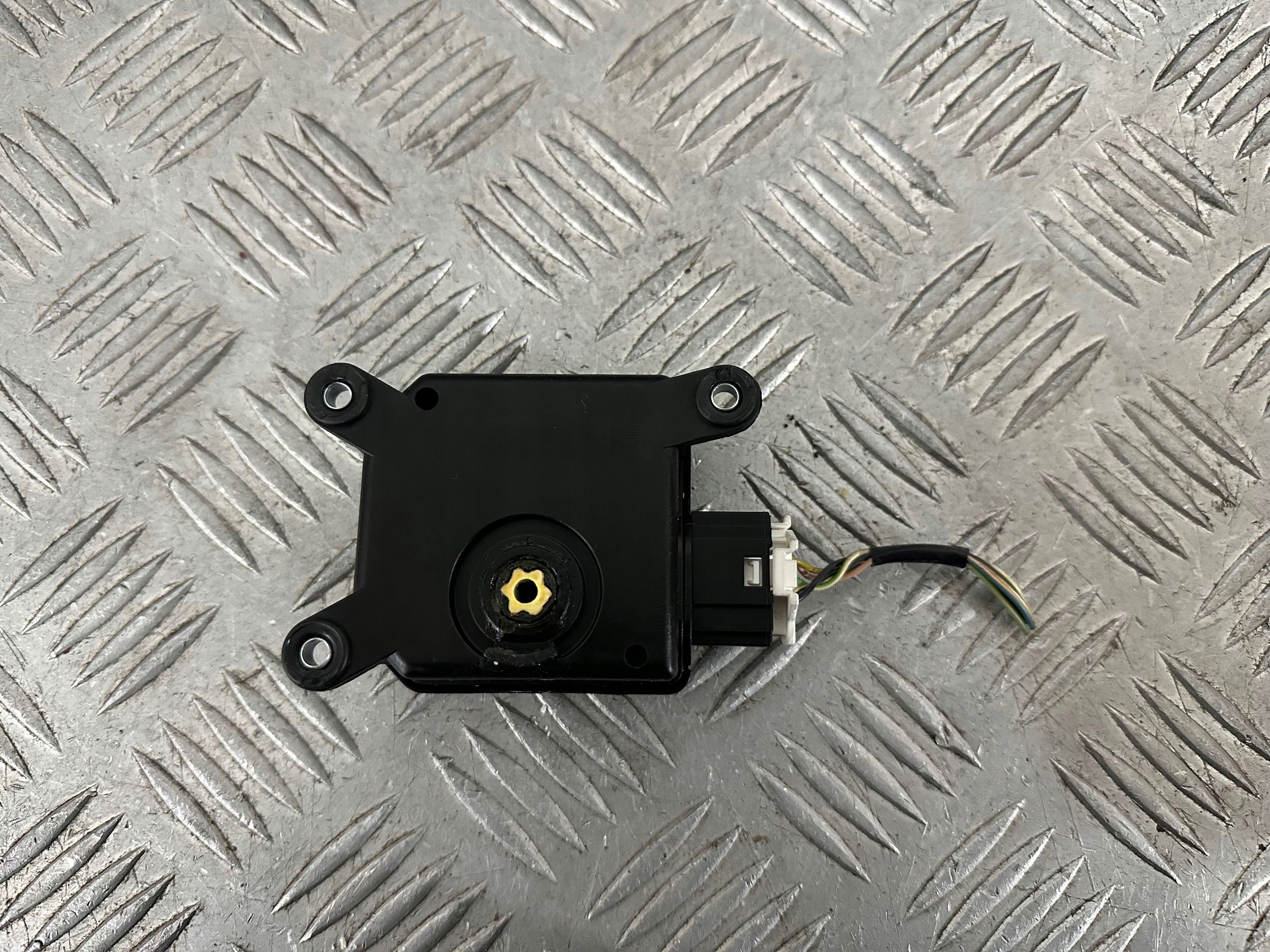 lancia Delta III моторчик печки фишка европа 46723704