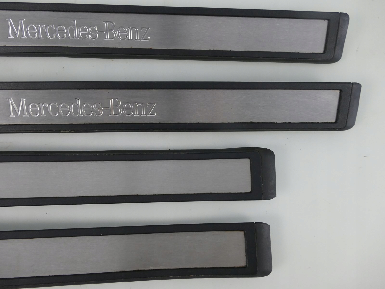 MERCEDES E W211 LIFT SEDAN LISTWA PROGOWA NAKŁADKA Numer katalogowy części A2116805835