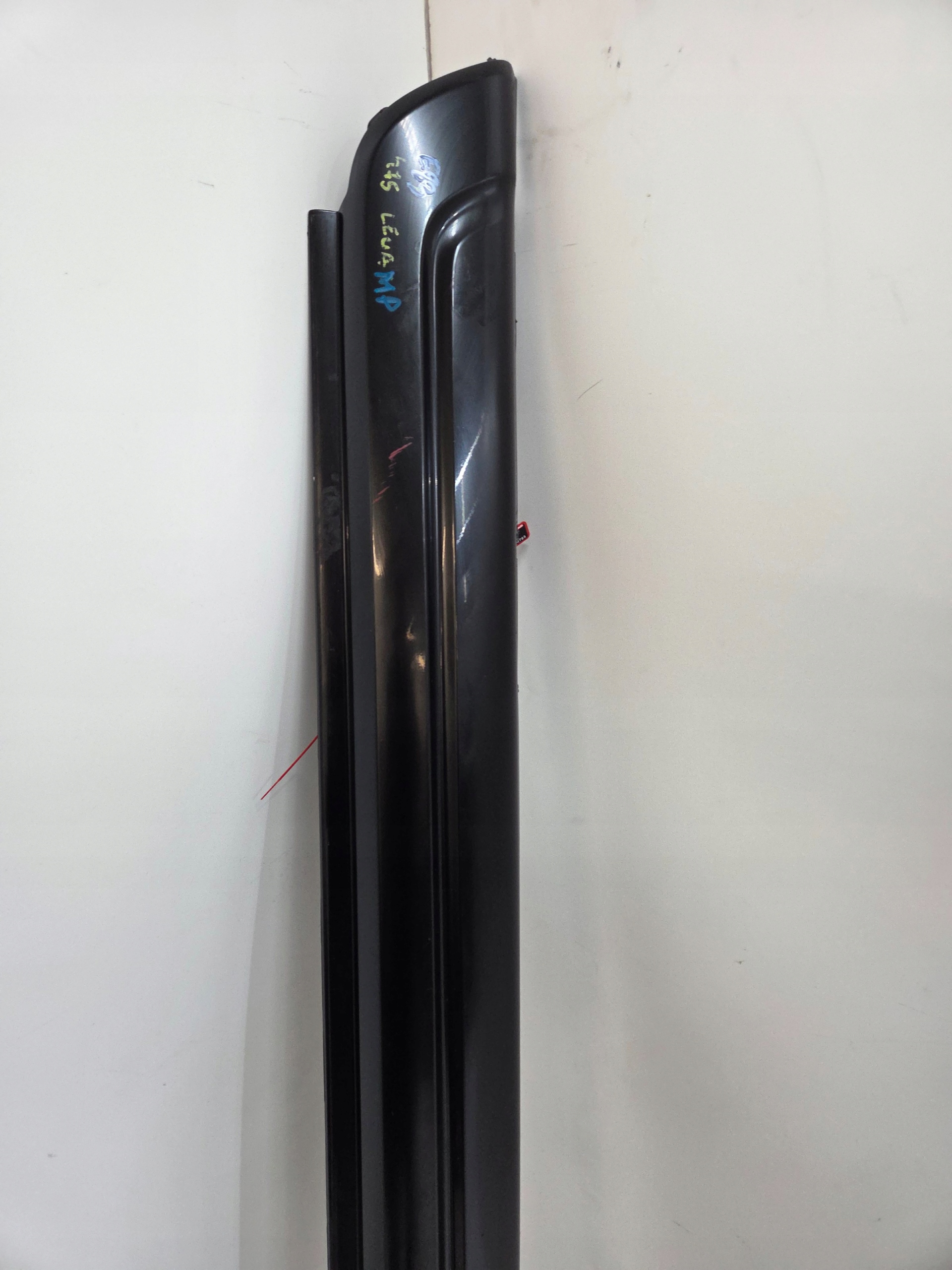 moulding left BMW X3 E83 M PAKIET BLACK SAPPHIRE
