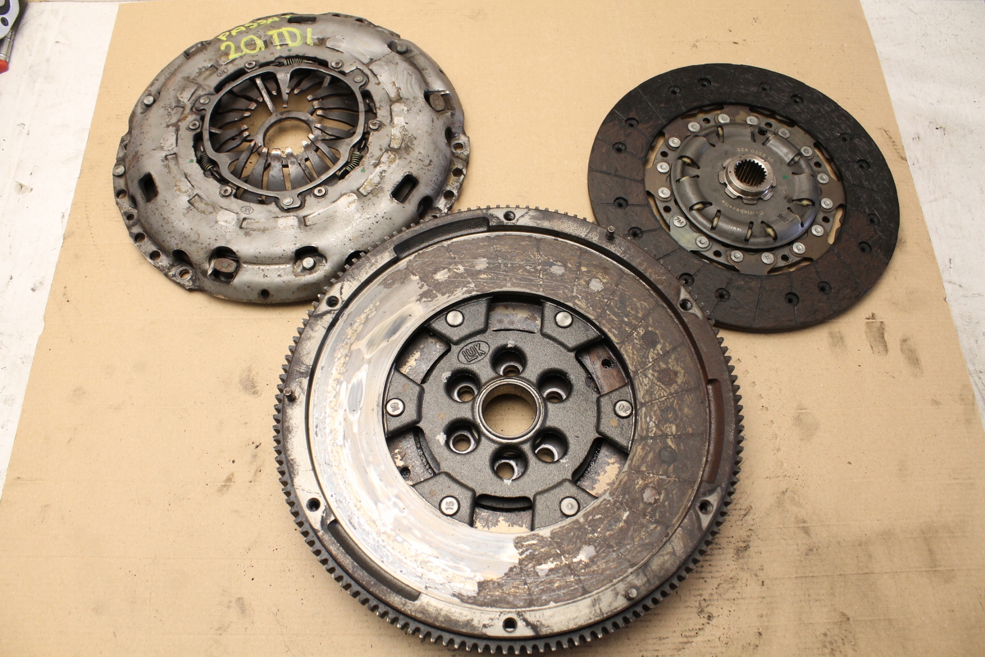 415043110 324035510 - Комплект сцепления VW PASSAT B6 2.0 TDI