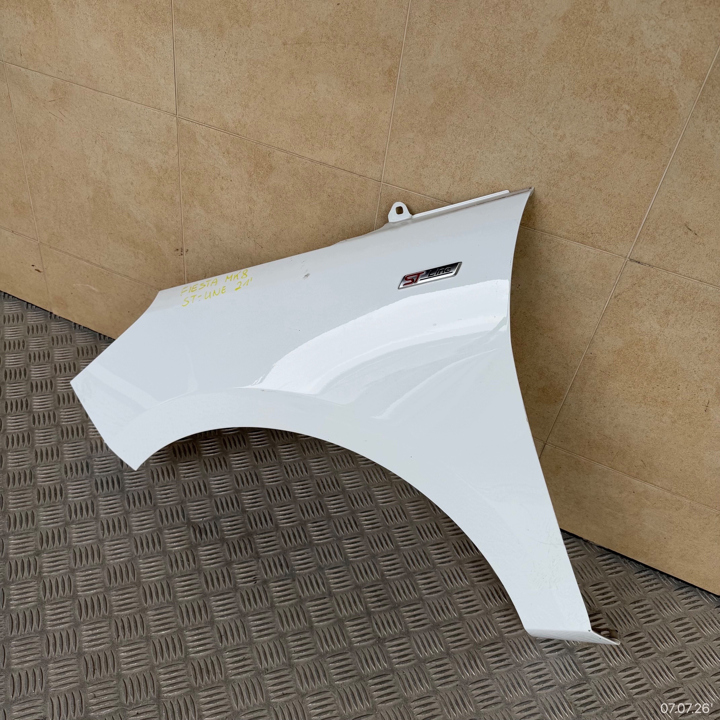 fender front left FORD FIESTA MK8 2021 ROK ST-LINE