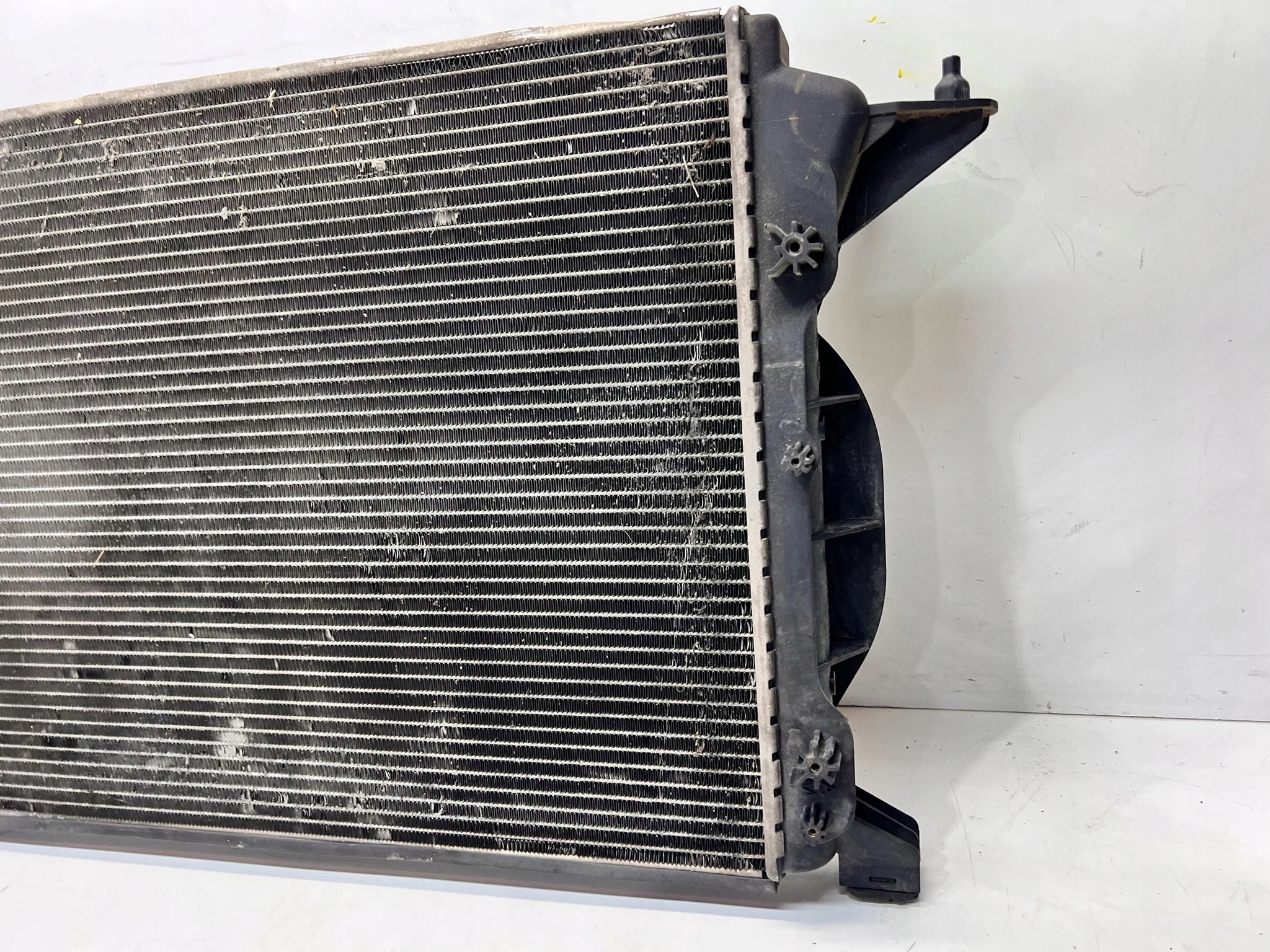 water cooler AUDI A4 B7 1.9 TDI 8E0121251A