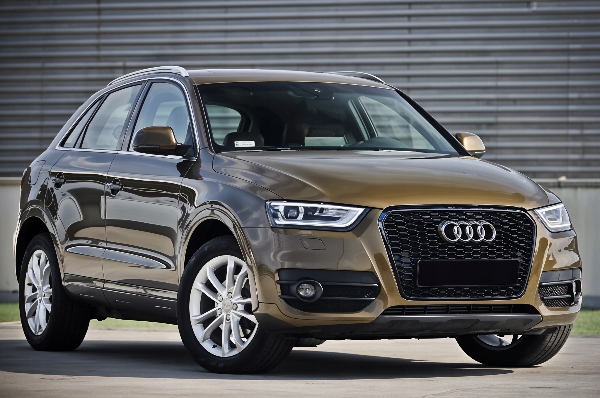AUDI Q3 8U 11-14 ATRAPA CHŁODNICY GRILL STYL RSQ3 Producent części Inny