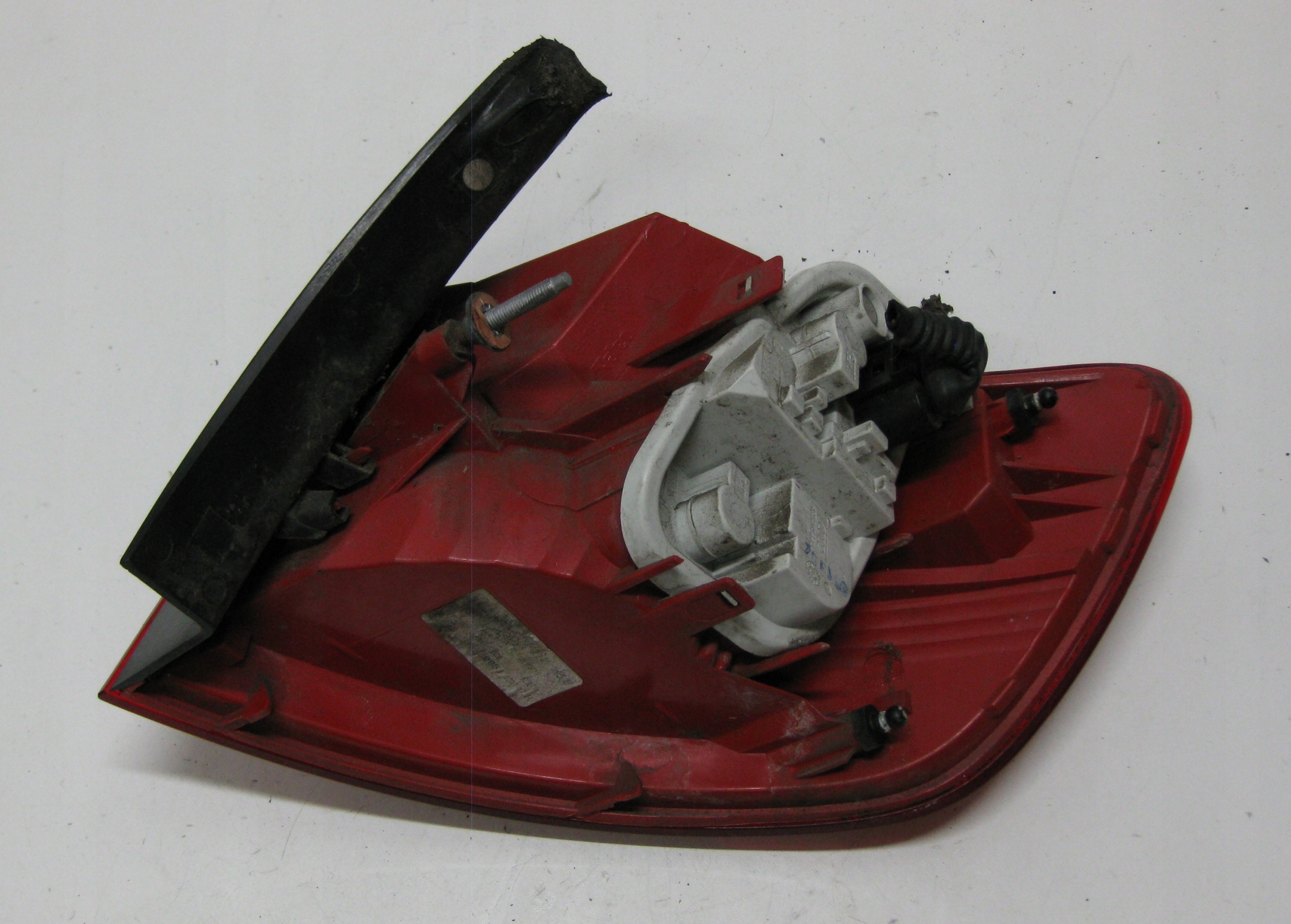 AUDI A6 C6 LIFT KOMBI light left rear part LED 4F9945095E