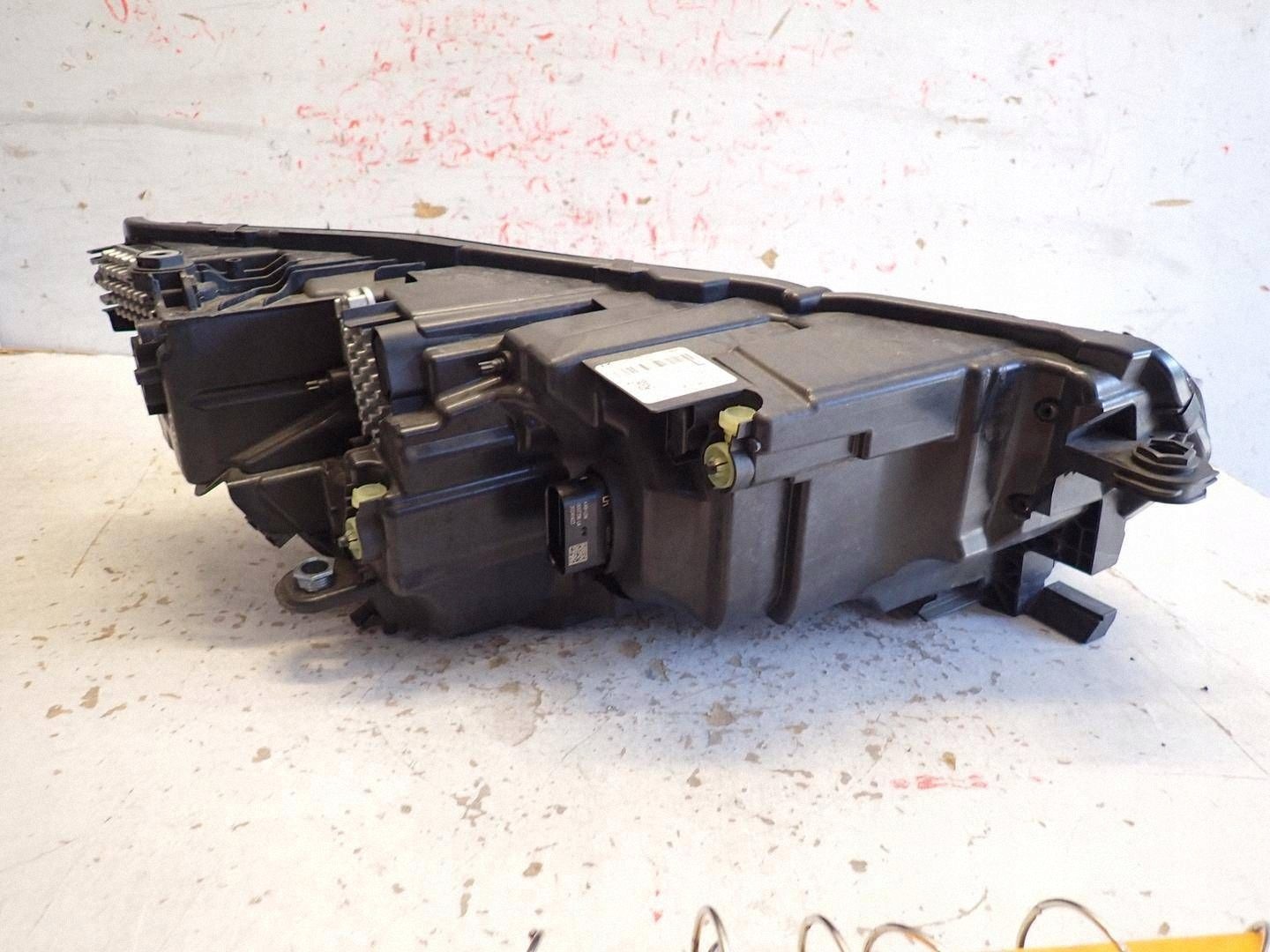 light front front left SKODA OCTAVIA IV LIFT 2024- FULL LED 5E4941035