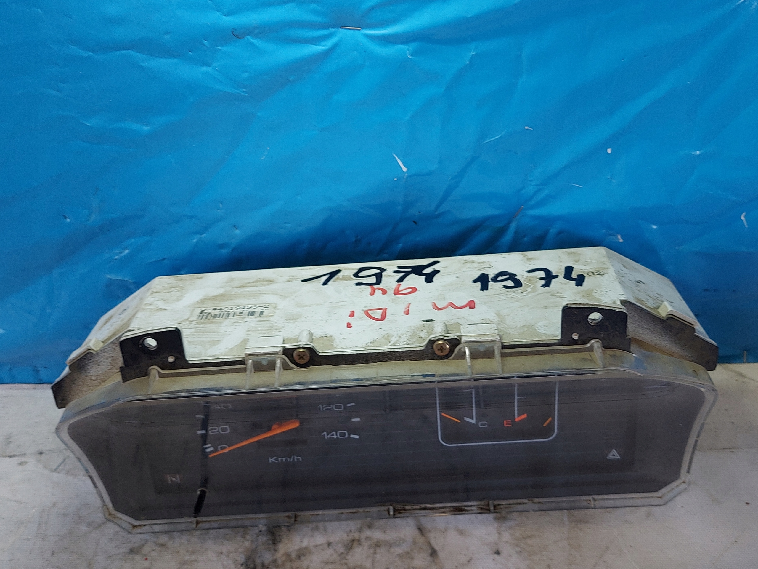 dials clock ISUZU MIDI 8943194332