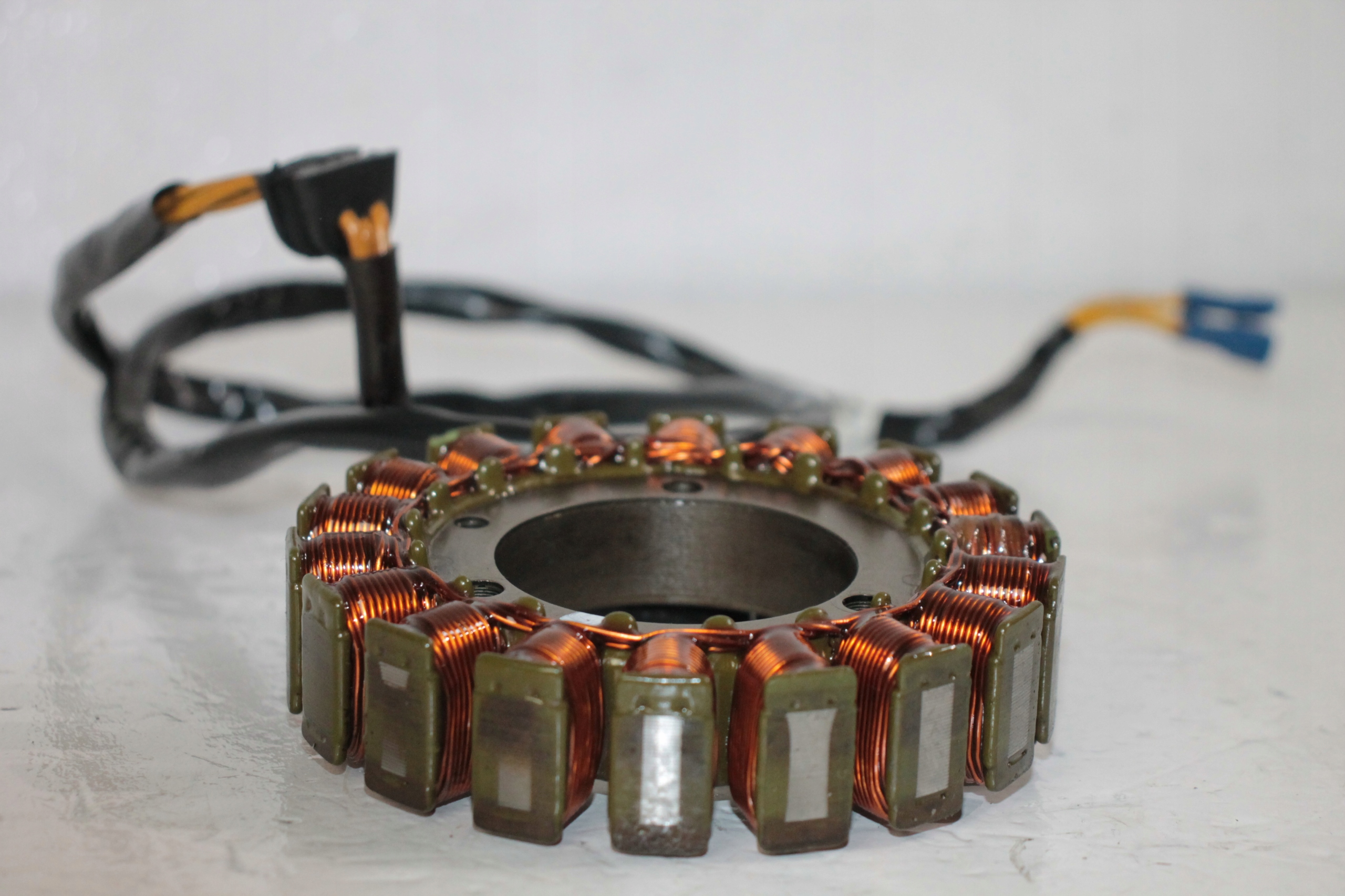 DS1098 09 - DUCATI STREETFIGHTER 1098 ГЕНЕРАТОР