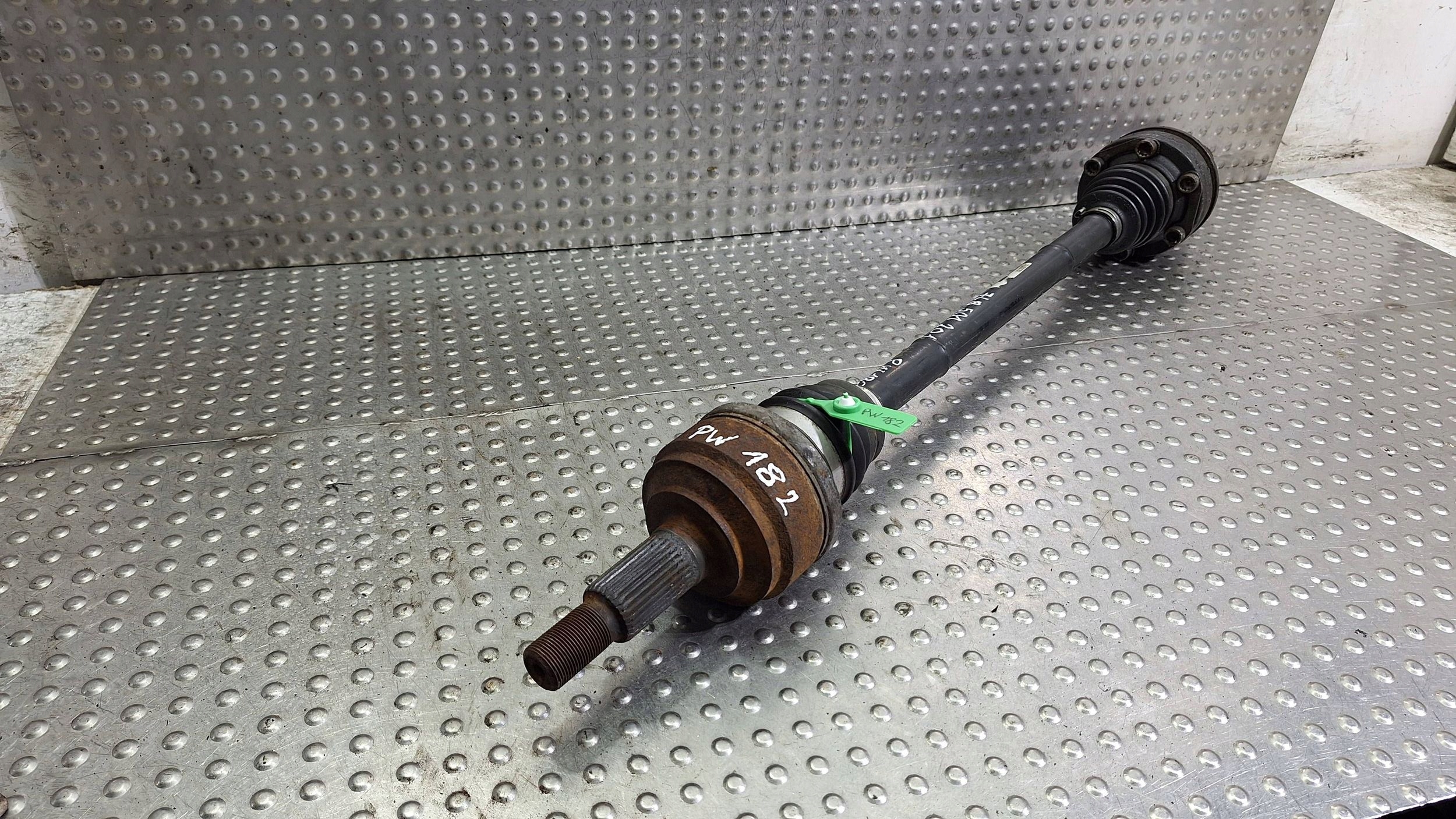 semi-axis left right rear part 7L8501201 AUDI Q7 4L 3.0TDI
