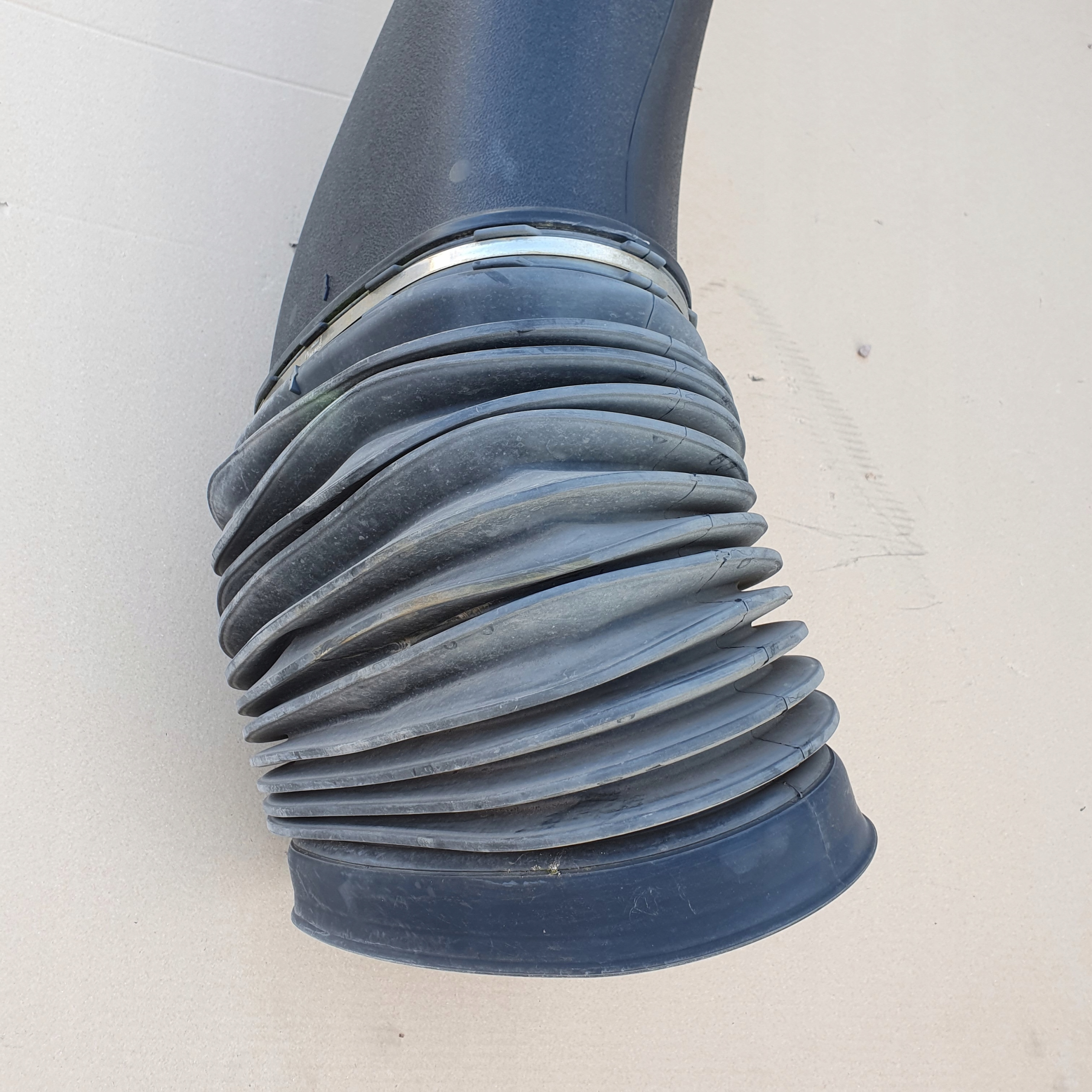 ACTROS MP4 дымоход впускной воздух A9605284808