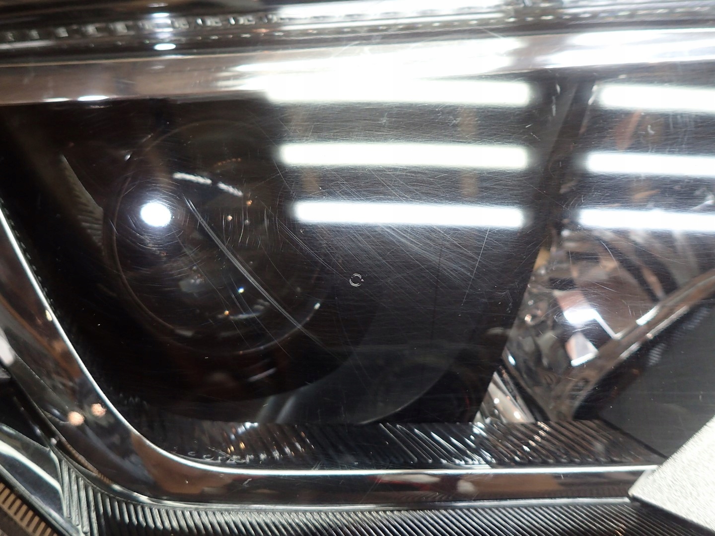 REFLEKTOR light right TOYOTA RAV4 IV LIFT LED