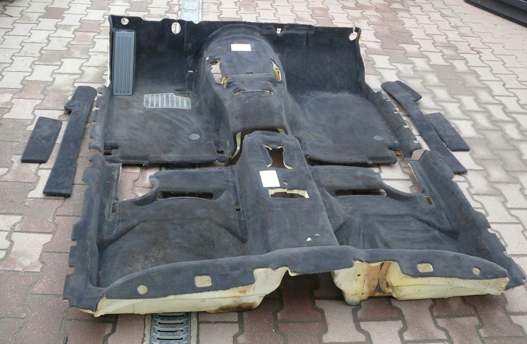 980033 - Ковровое покрытие под ноги BMW 7 E65 01-05 EU