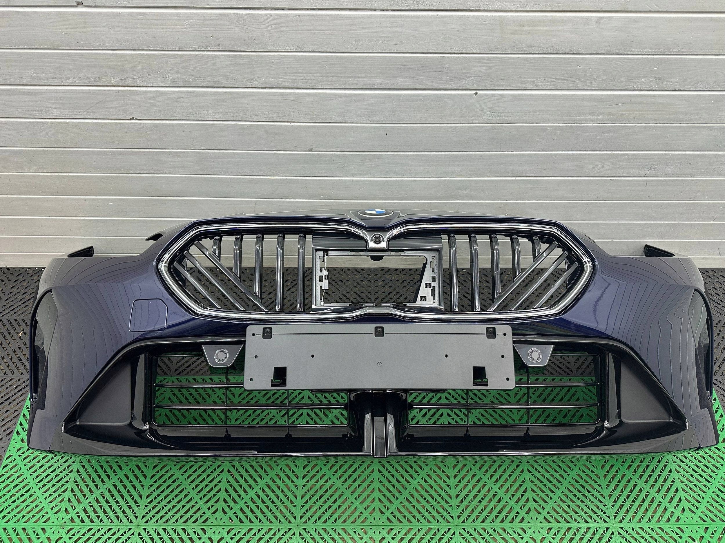 front bumper front BMW 1 F70 M PAKIET complete KAMERA