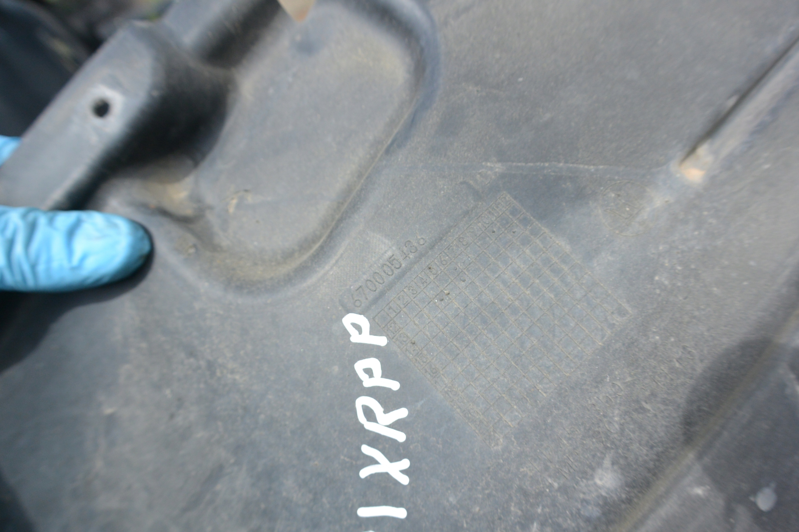 mudguard right front MASERATI QUATTROPORTE VI KOMPLET
