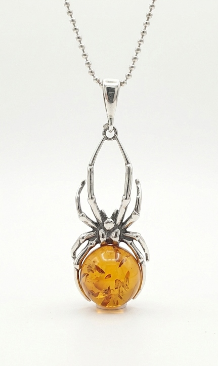 Stříbrný Přívěsek Pavouk S Velkou Jantarovou Kuličkou