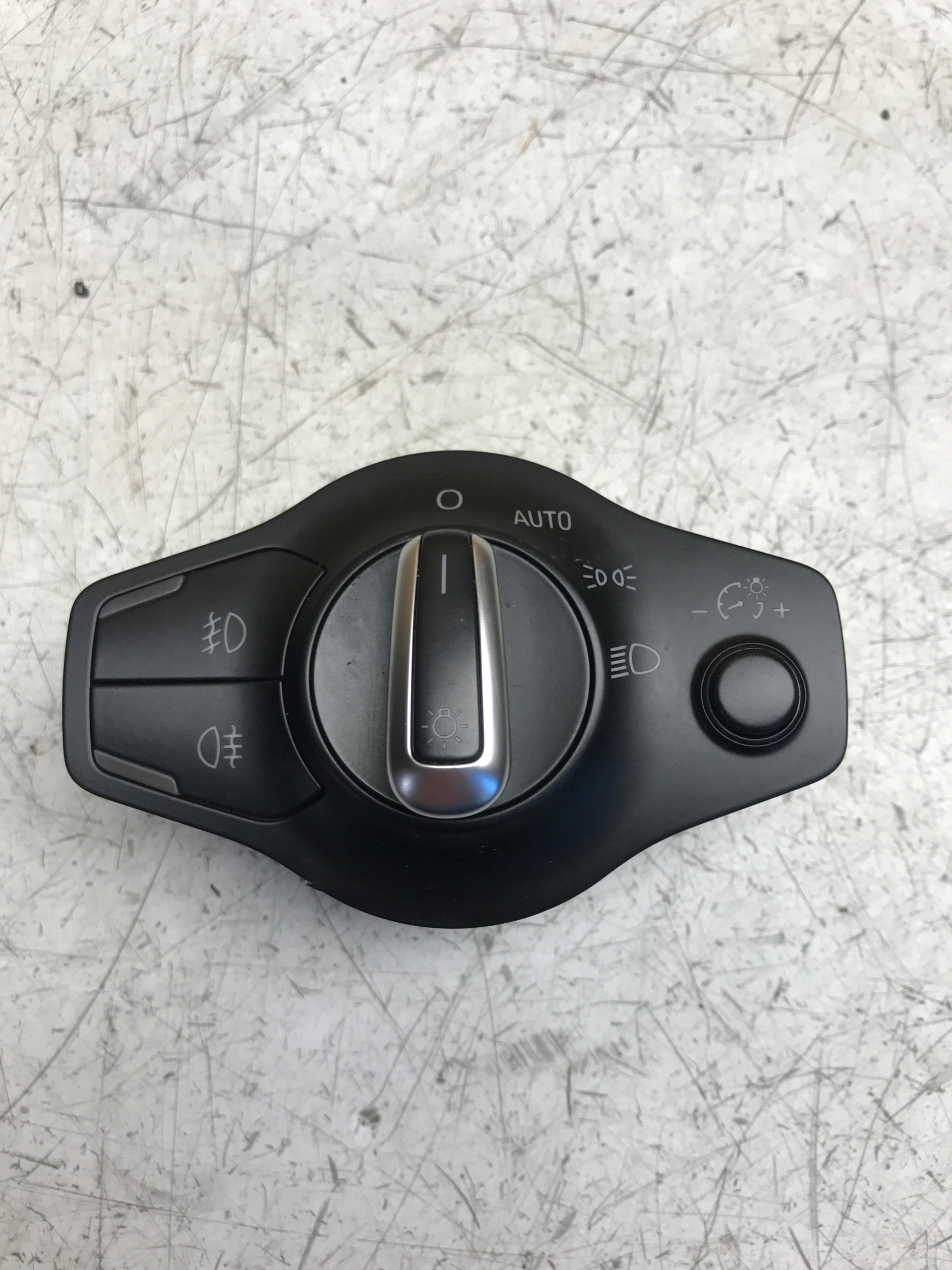 interruttore luci AUDI A4 B8 A5 Q5 8K0941531AL