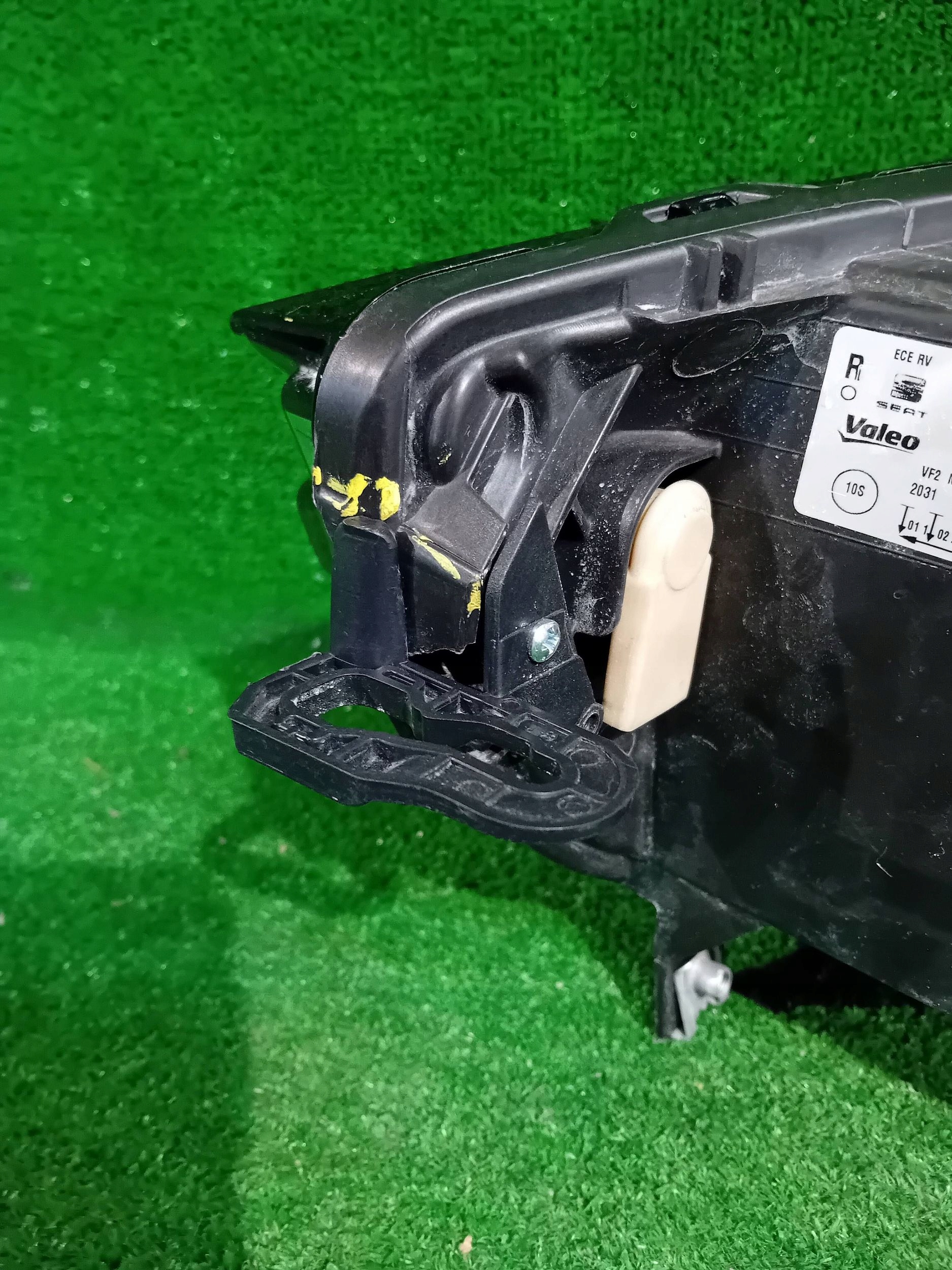 REFLEKTOR right front SEAT LEON IV 20- FULL LED NR.R741