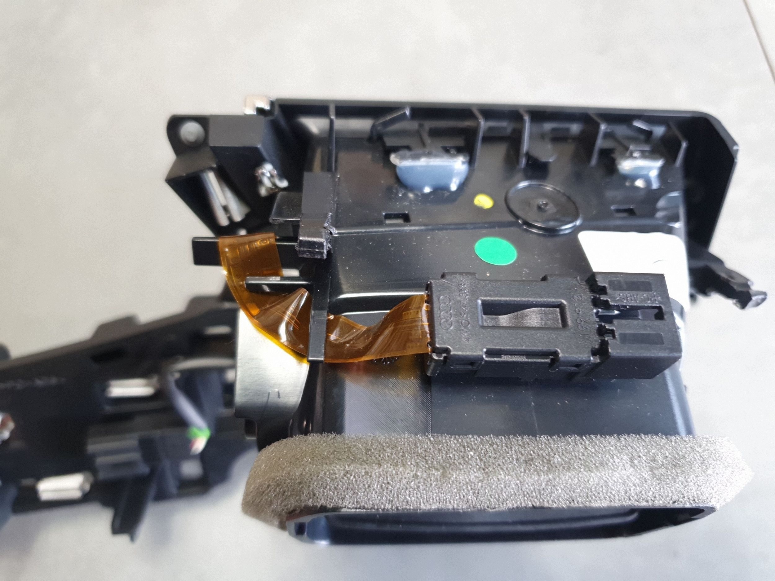 Audi Q7 4M grid air conditioning devices side of the dashboard 4M1820901P
