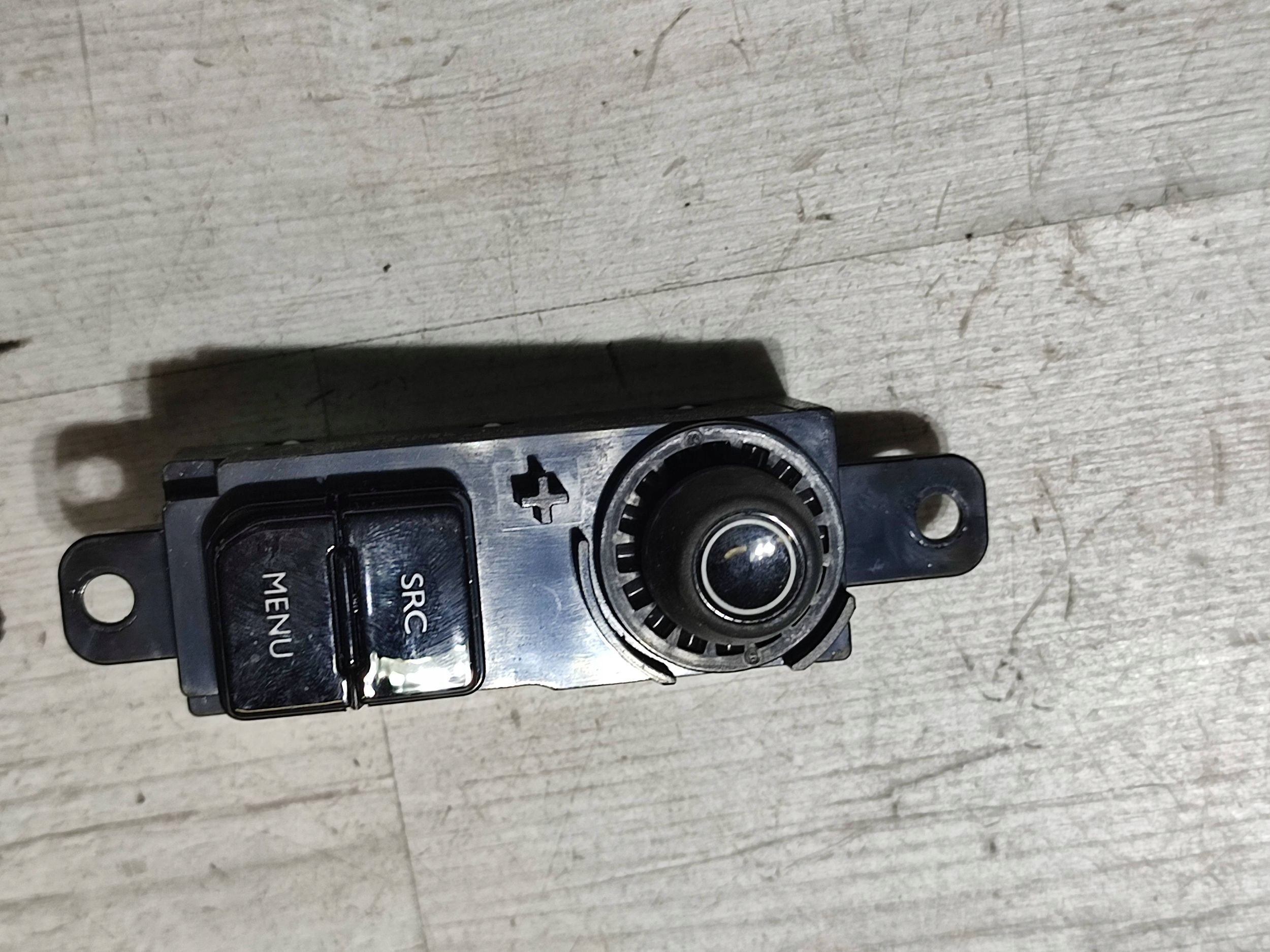 Peugeot 2008 and 2018 button multifunkcyjny