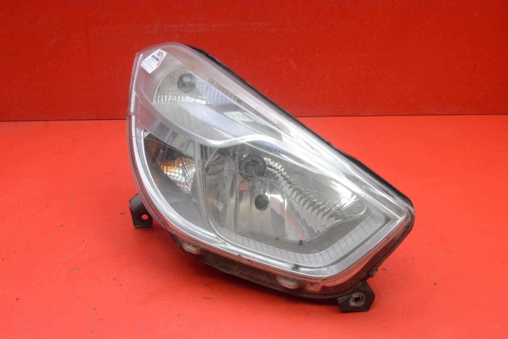 REFLEKTOR right light front EU 260102414R DACIA DOKKER 12-17