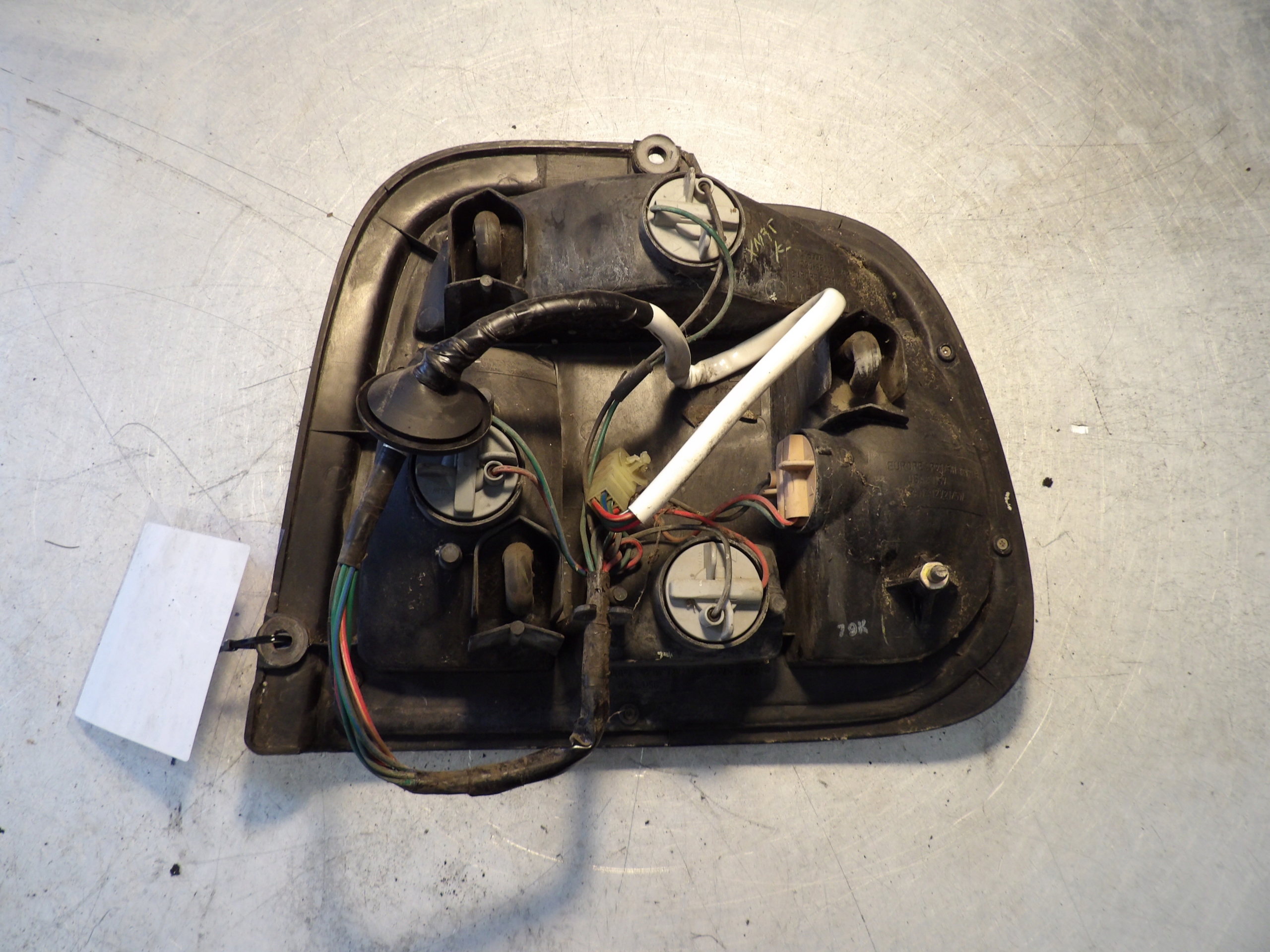 Suzuki Baleno and light rear left HB 1,6B