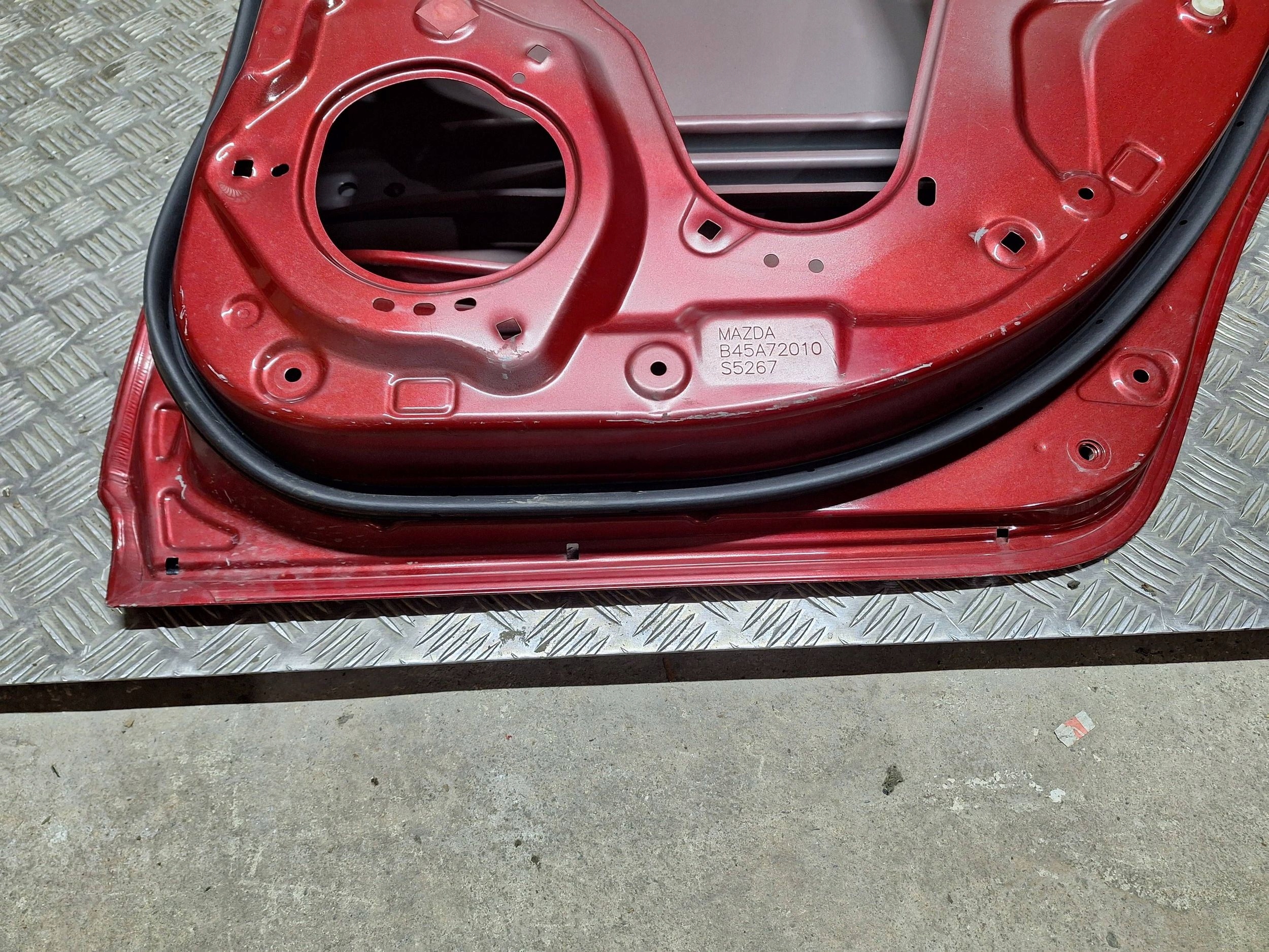 door rear part rear. right MAZDA 3 BM 13-18