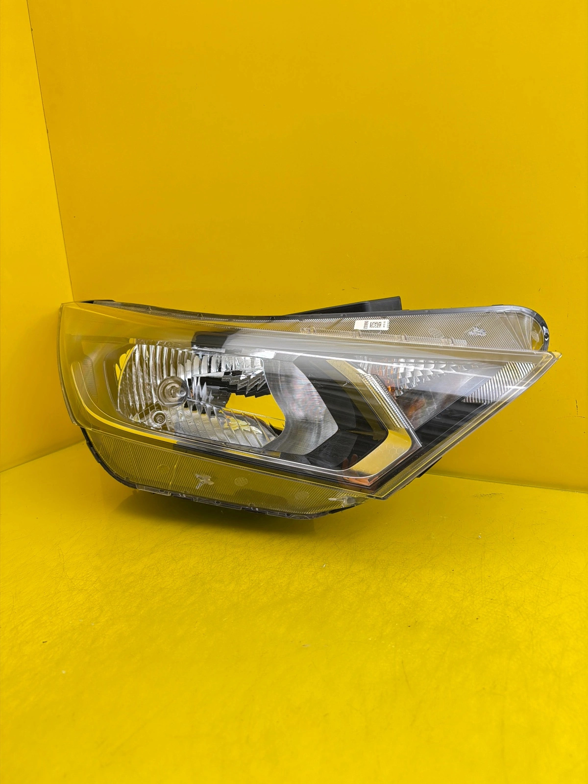 light right front Hyundai I20 III 2020- EU 92102-Q0000