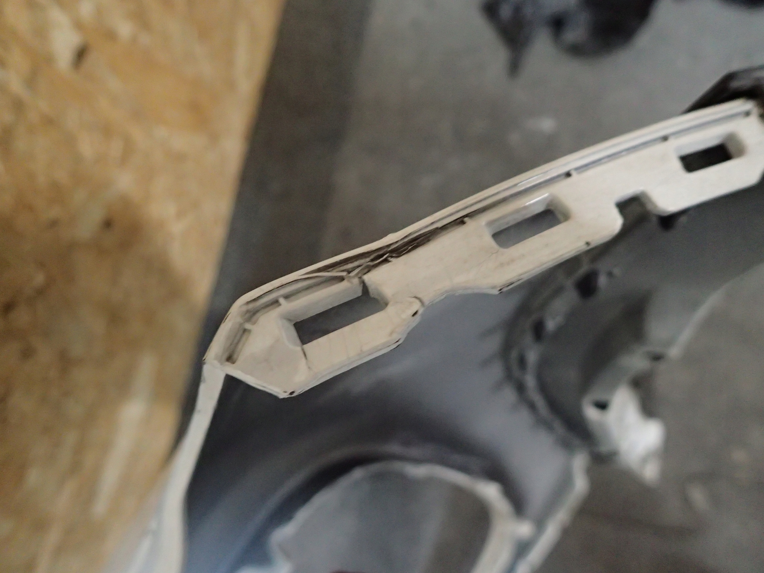 PARAURTI ANTERIORE VW UP CROSS