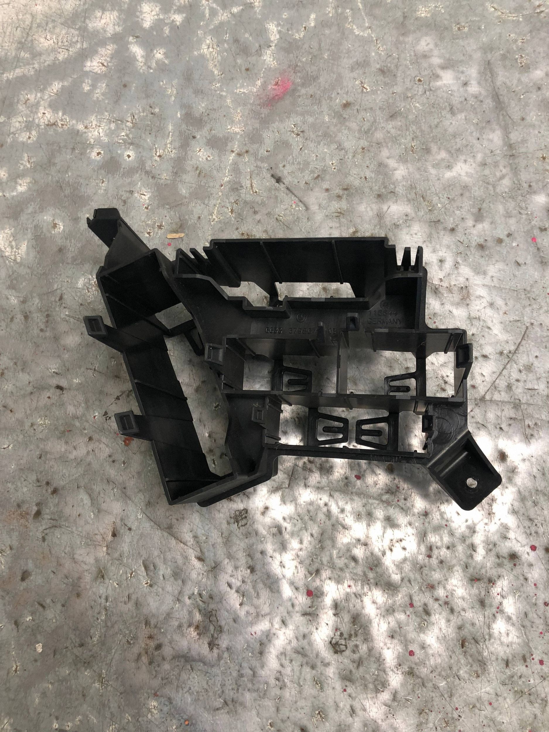 bracket holder MODULU BMW F30 6798671