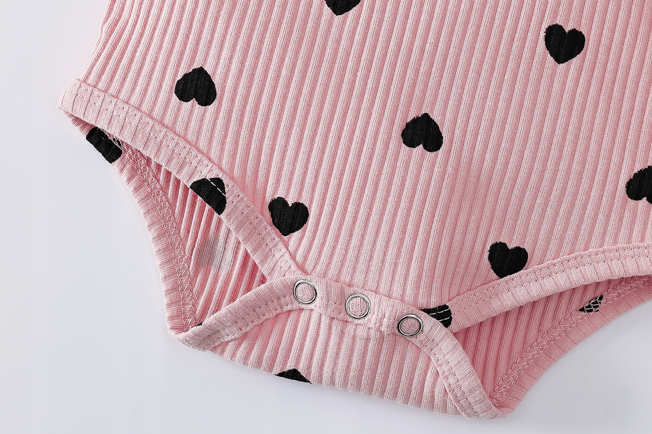 KOMPLET BODY W SERDUSZKA DLA DZIEWCZYNKI 80 Materiał dominujący bawełna