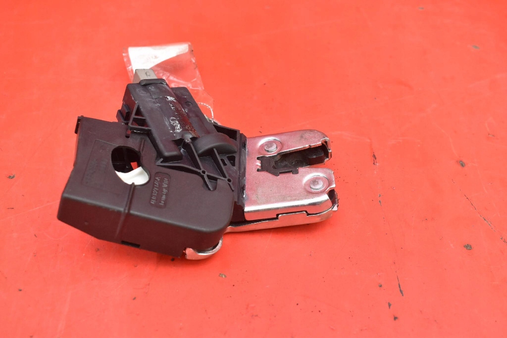 lock bonnet rear part boot 4F5827505D VW JETTA 5 V sedan 05-11