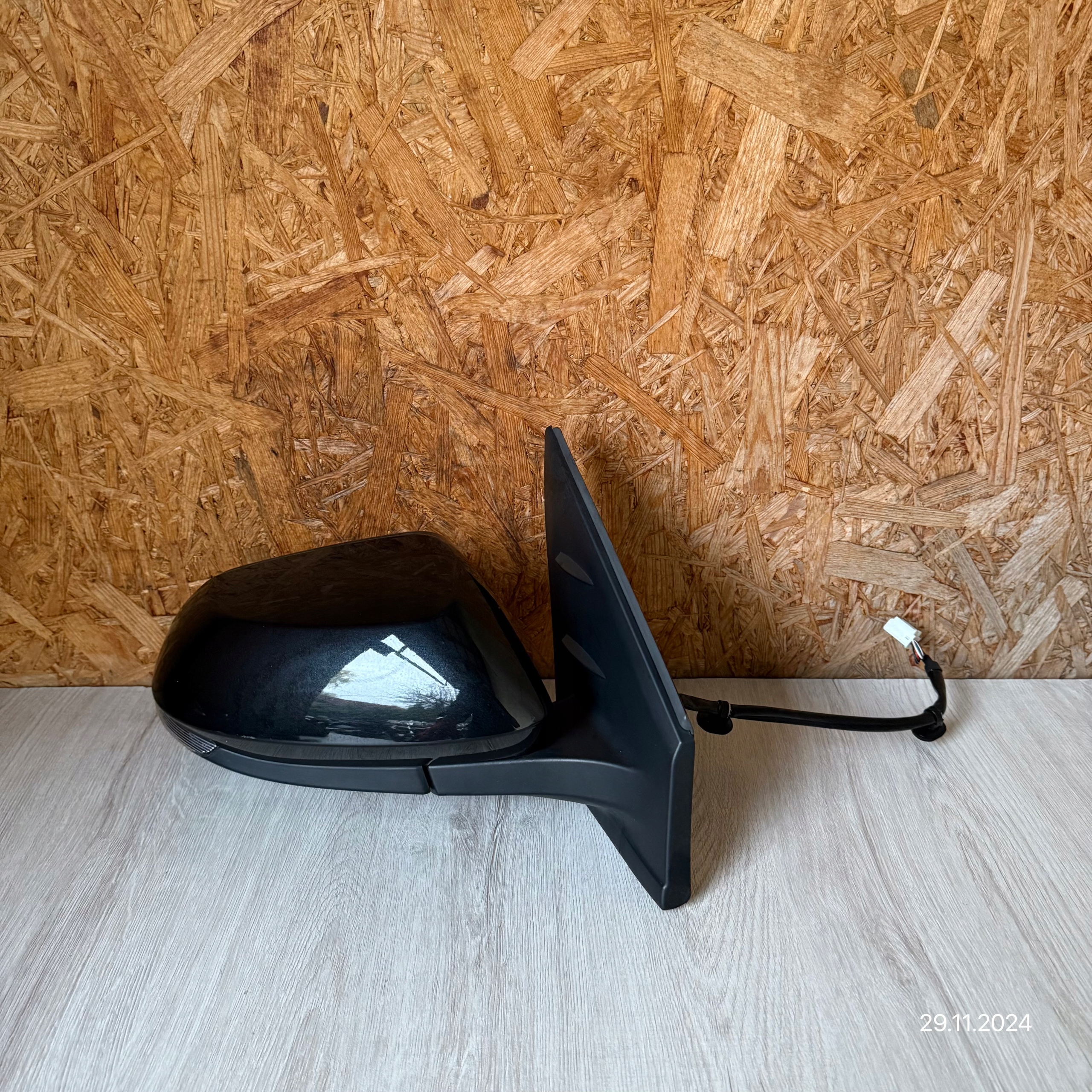 mirror right TOYOTA YARIS IV 8 PIN