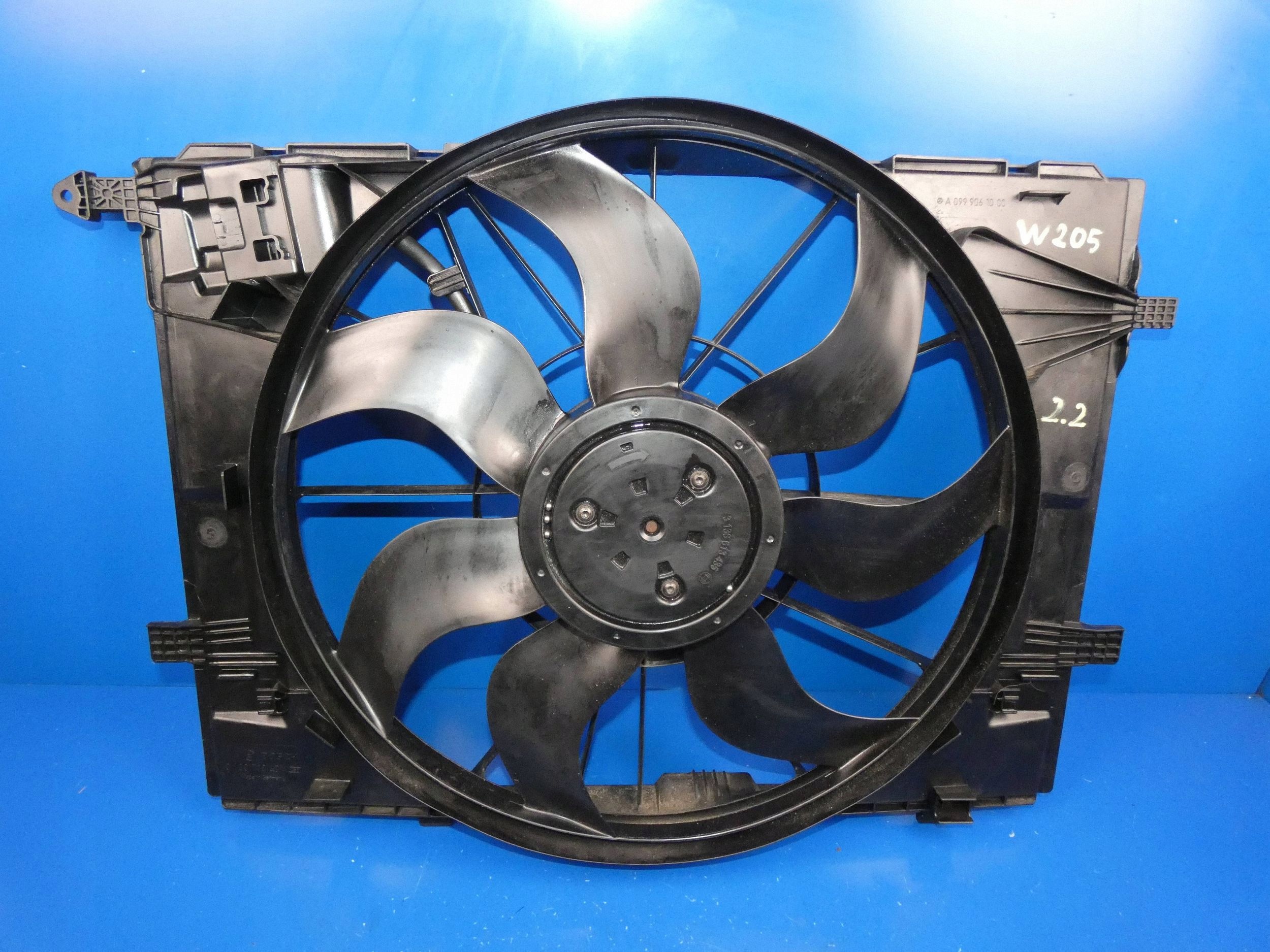 MERCEDES C KLASA W205 E W213 ventilátor chladiče