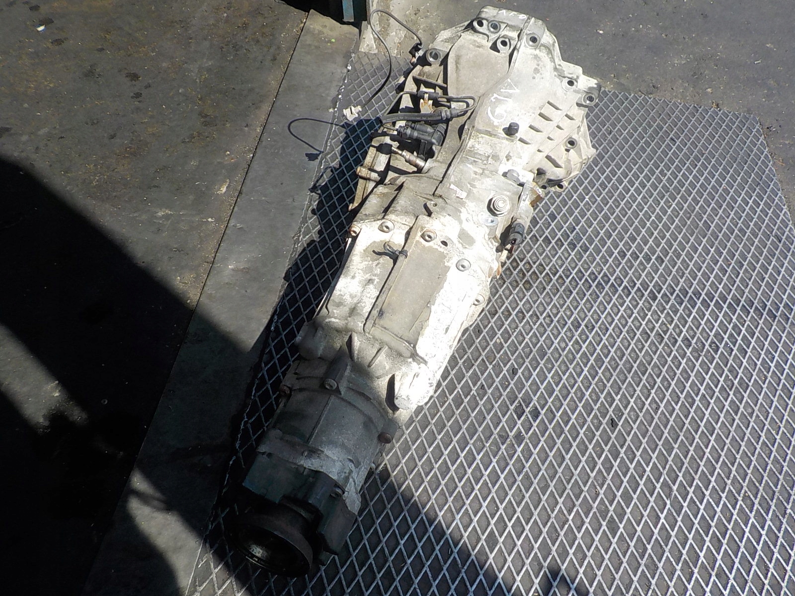 AUDI A4 B6 3.0 V6 B Getriebe GJV
