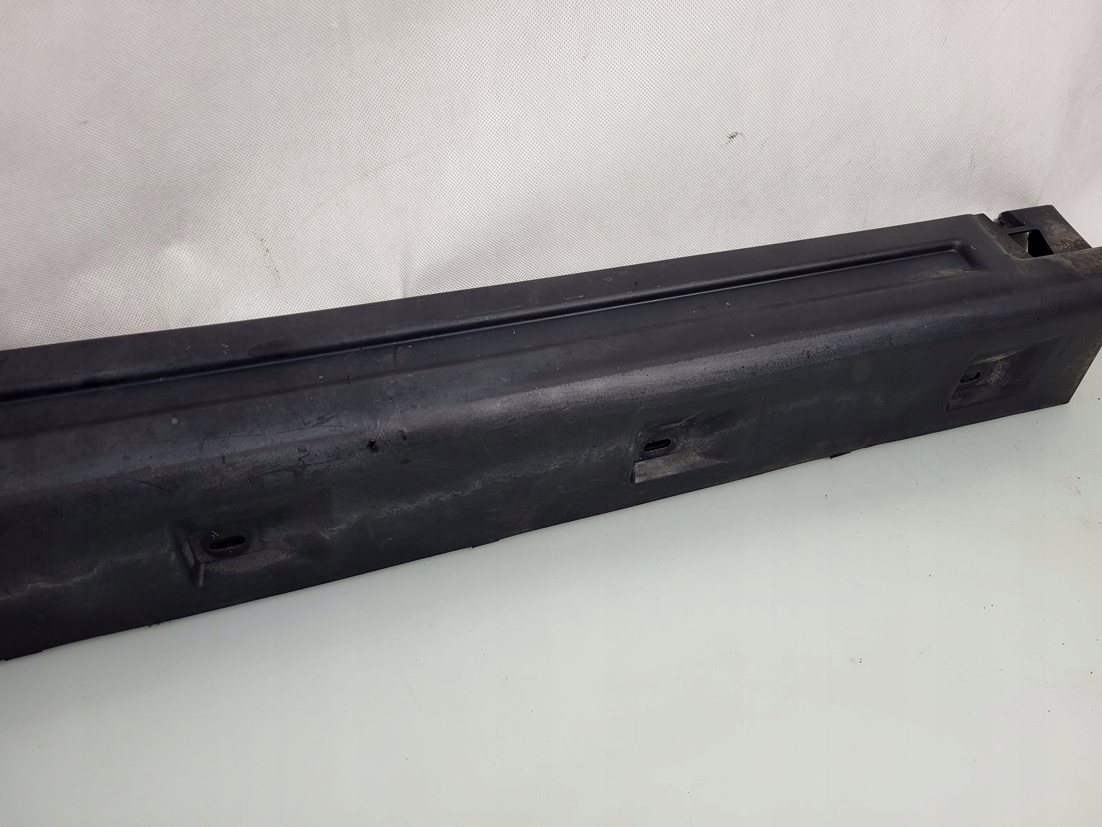 RANGE ROVER SPORT L320 moulding threshold cap L.