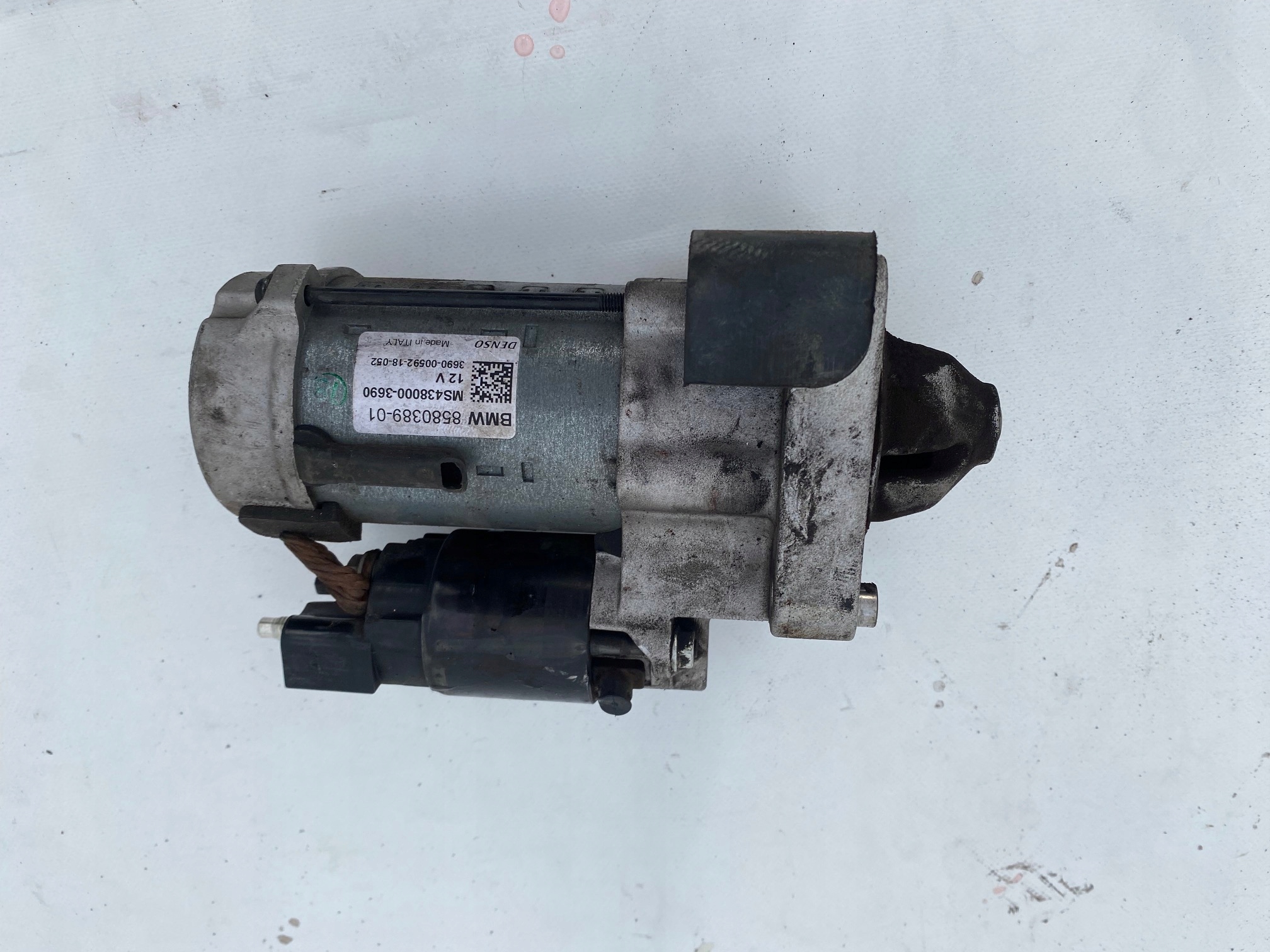BMW X1 F48 starter 8580389