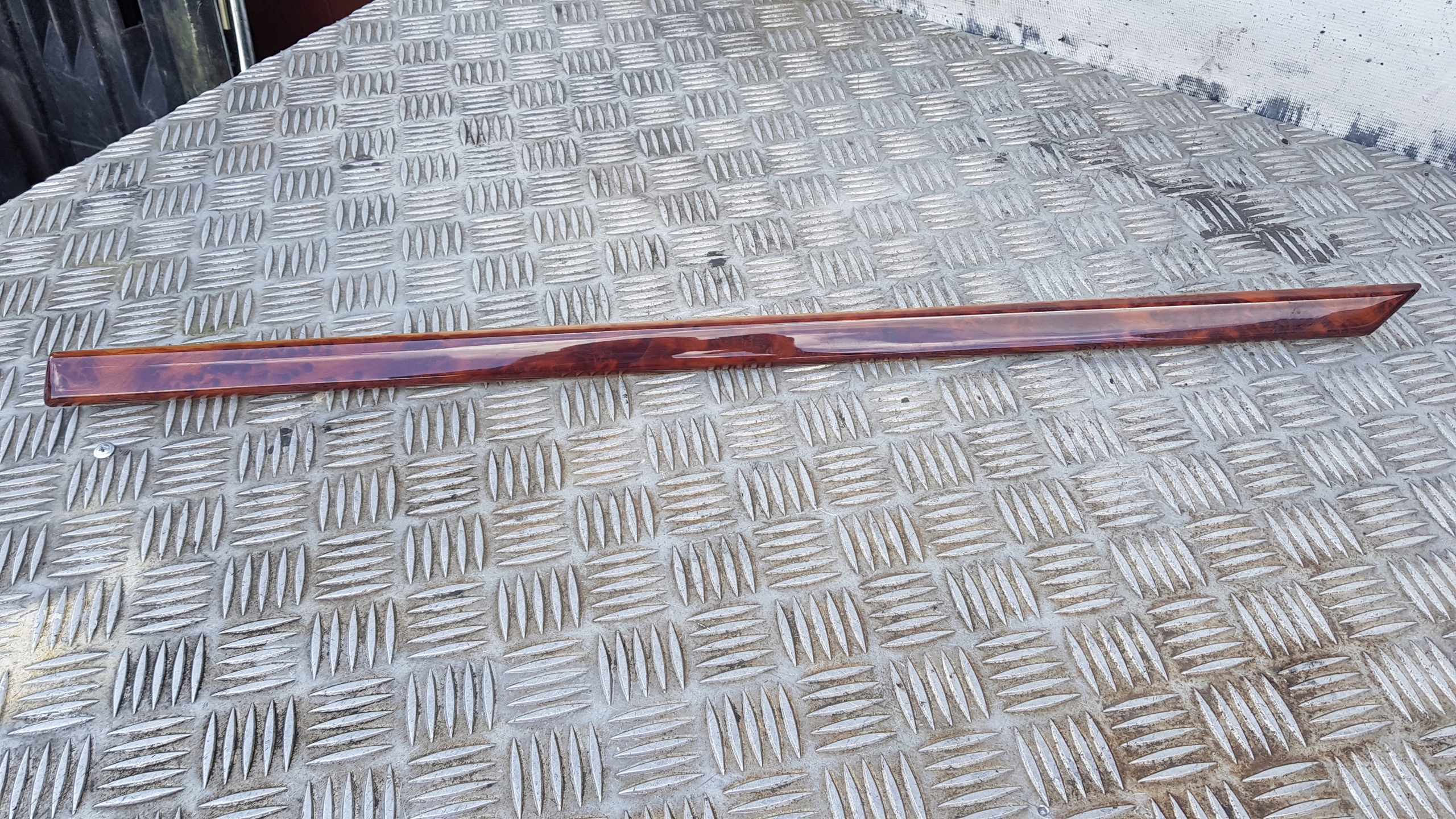 BMW E39 decorative trim DEKOR right rear part
