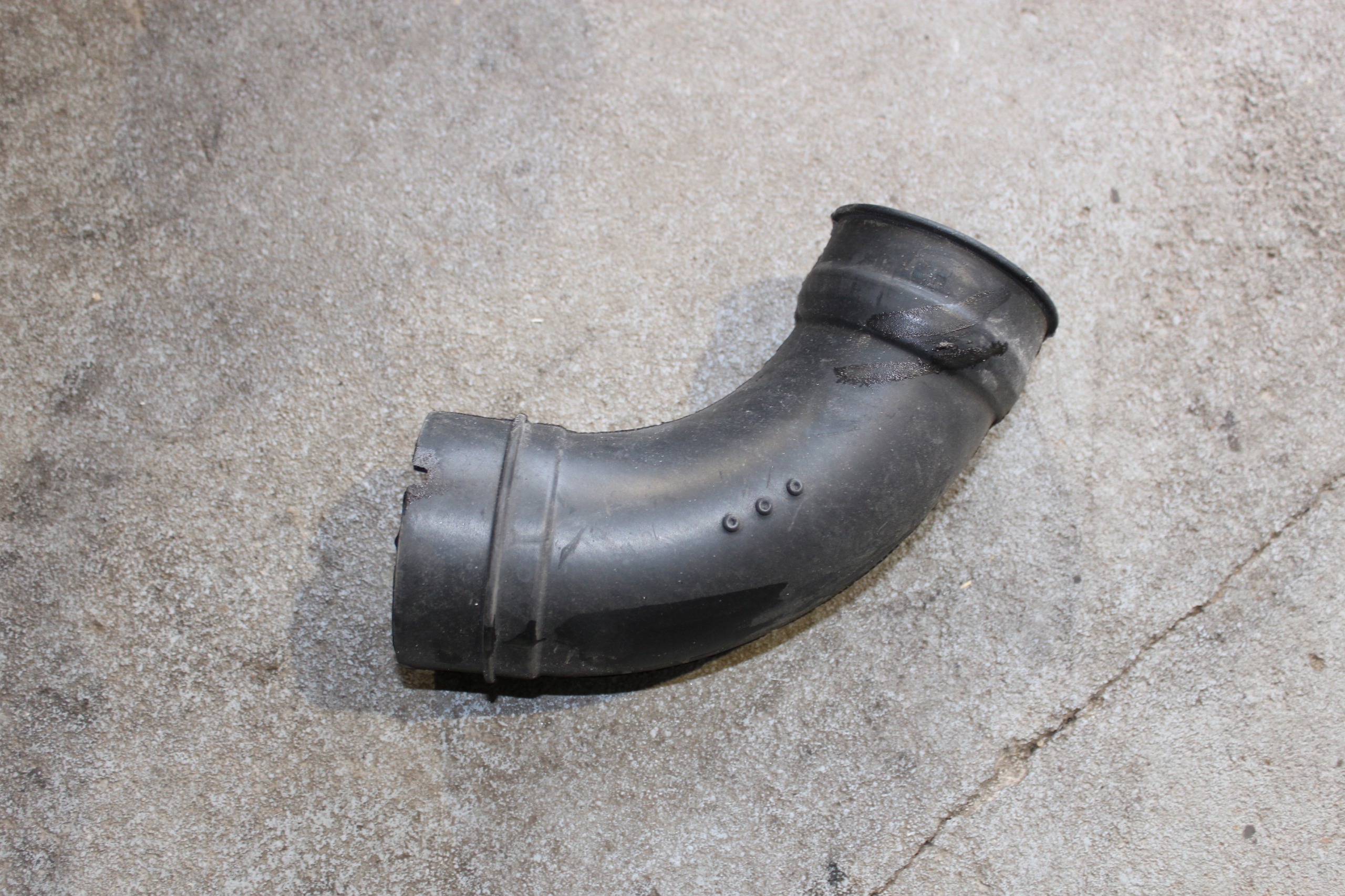 RENAULT LAGUNA III 2.0DCI RURA DOLOT POWIETRZA